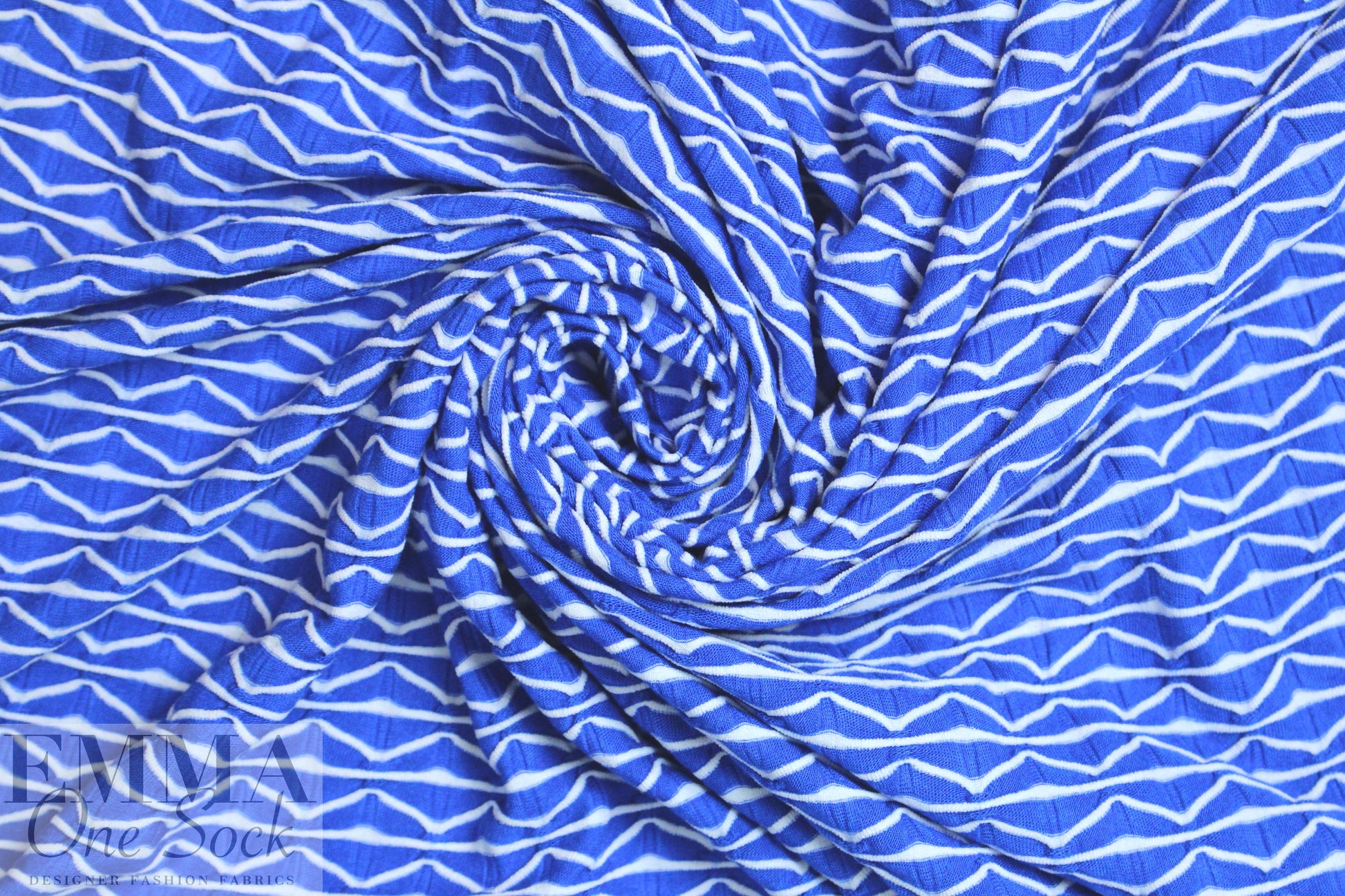textured yarn dye novelty knit - royal/white 1.66 yds