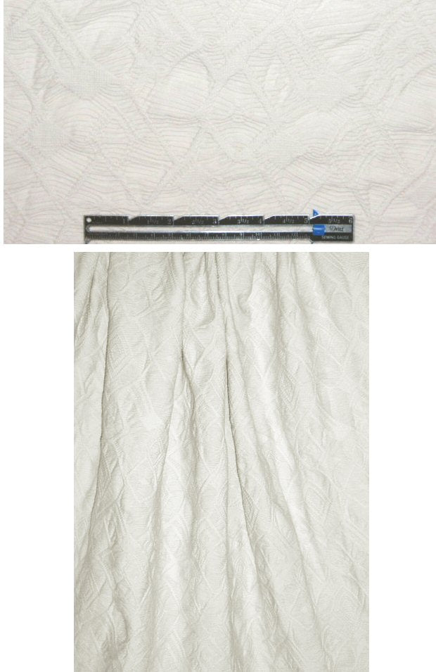 Italian textured diamond novelty knit - cloud 1 yard