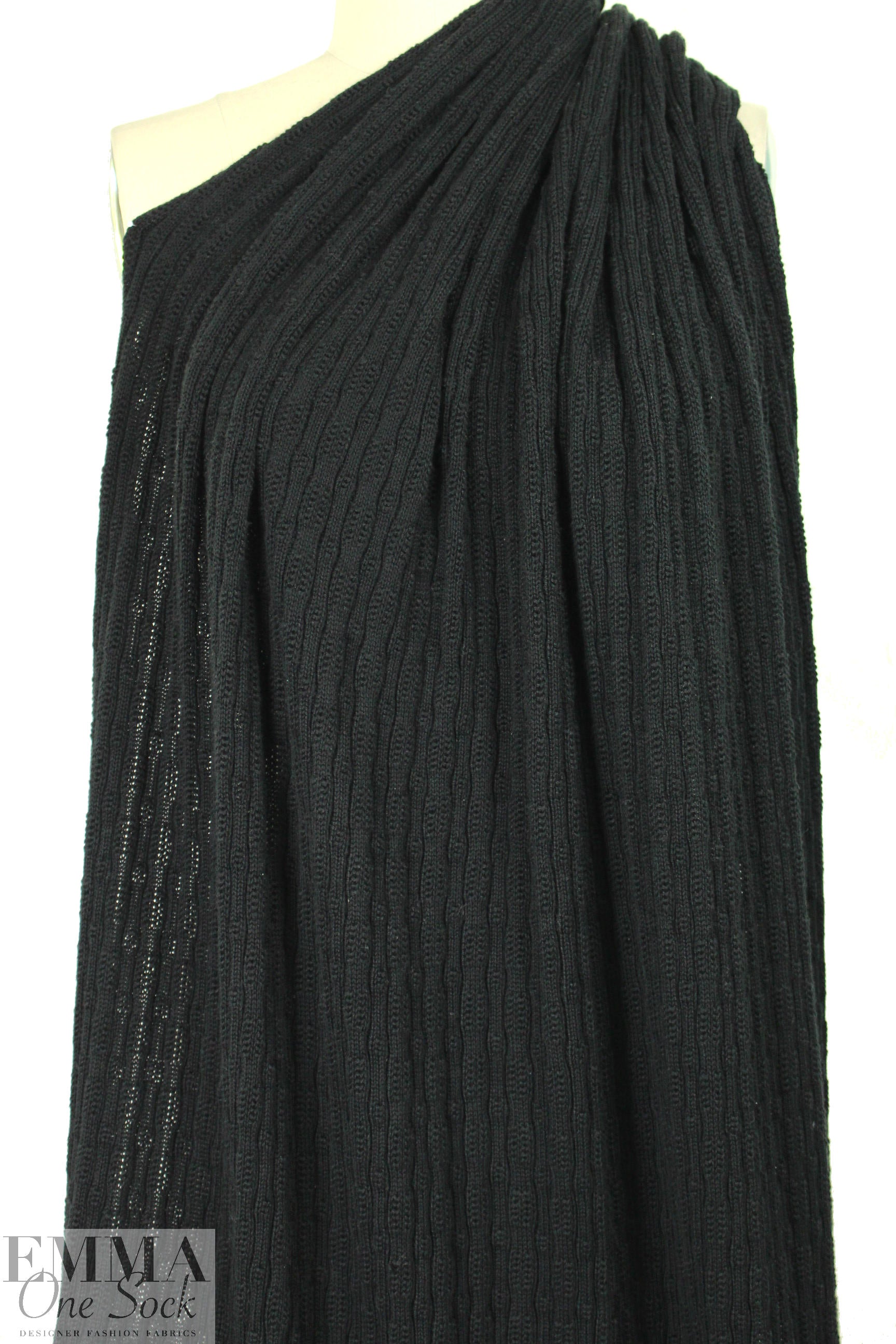 O! Jolly! black Cobblestone sweater knit 1.375 yds