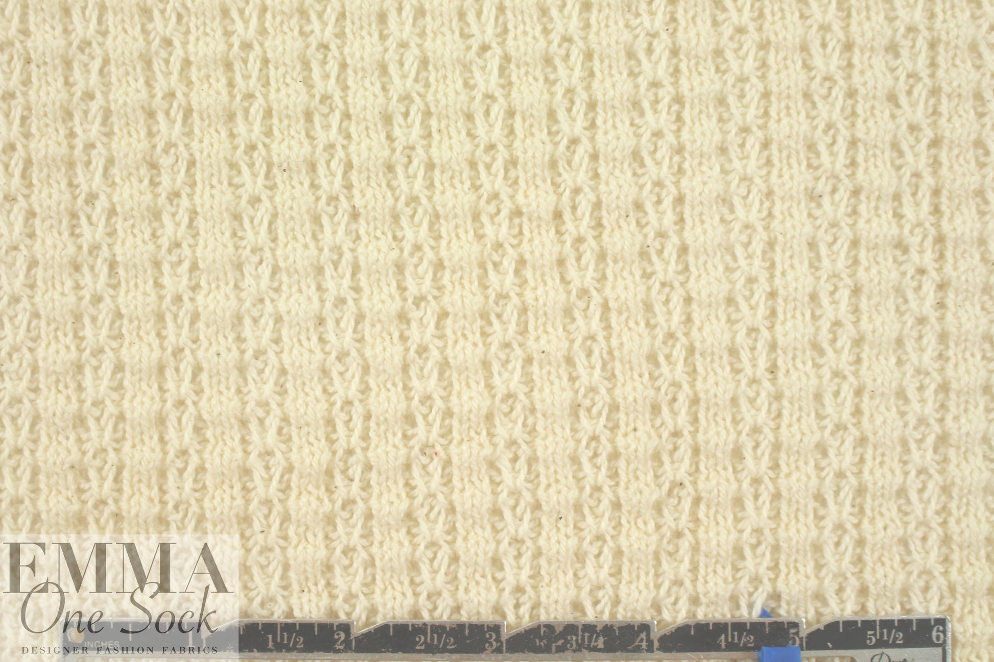 O! Jolly! natural white Saratoga Rib sweater knit