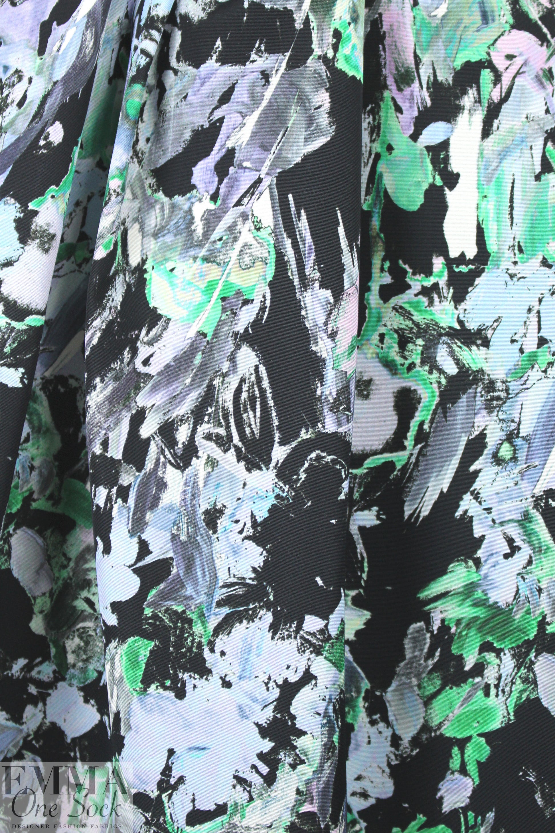 Mi11y painterly abstract cotton/visc. faille