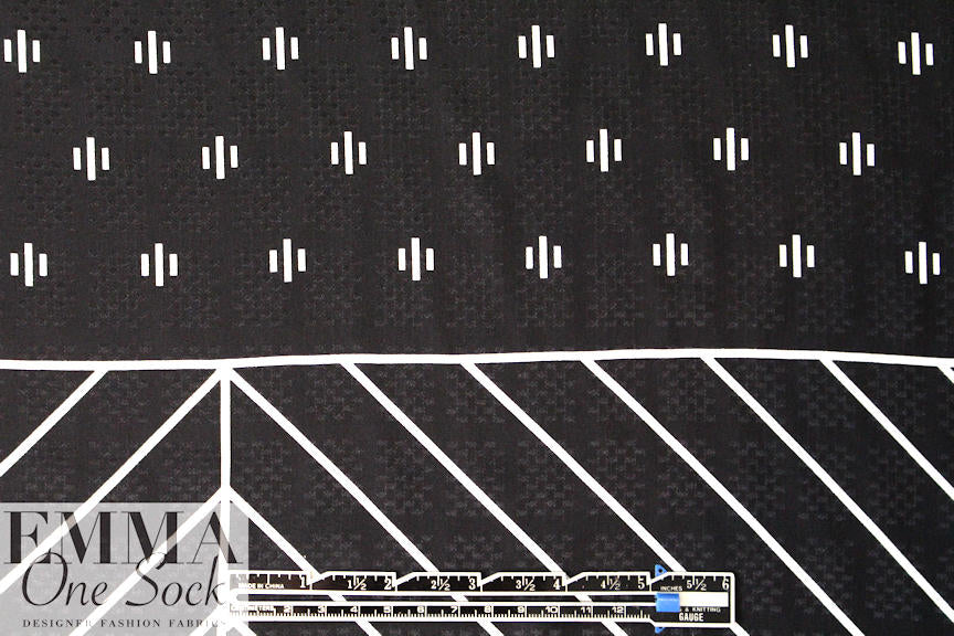 NY designer black/white graphic panel silk jacquard