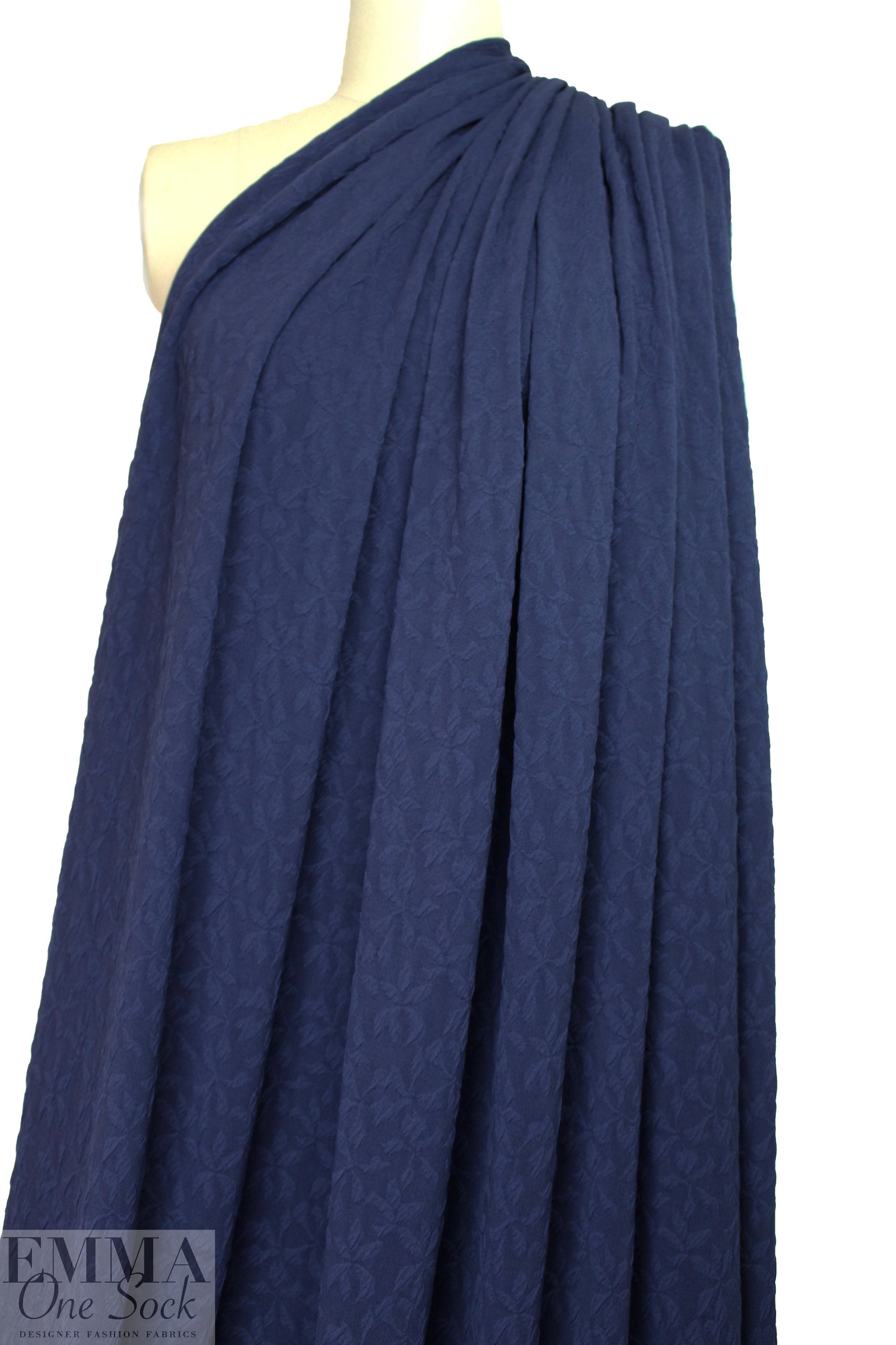 textured pinwheel pique novelty knit - dark navy 1.625 yds