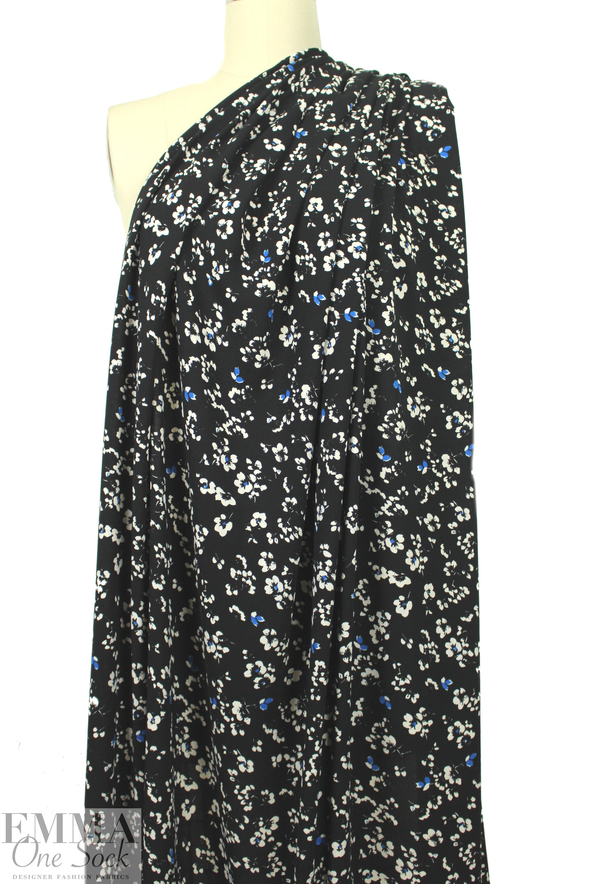 Pol0 drapey woven- flowers on black 1 yard