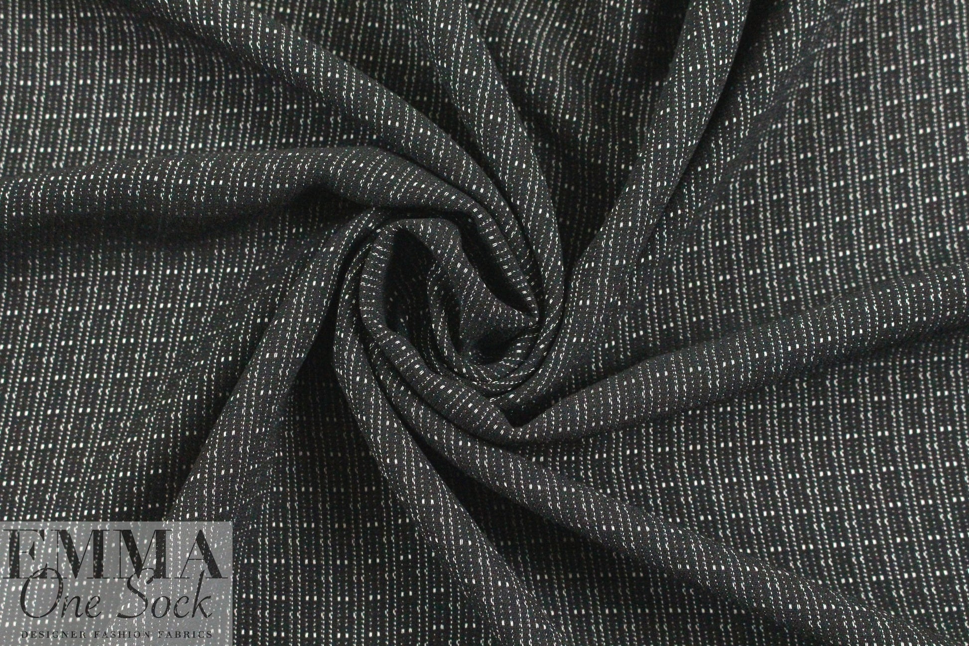 CA designer drapey jacquard woven - black/white