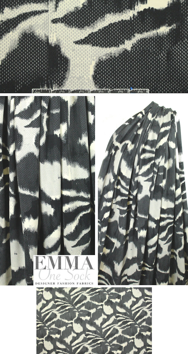 NY designer 'urban jungle' abstract athleisure knit 1.125 yds