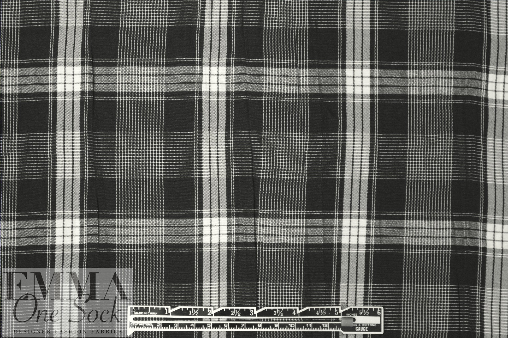 CA designer crinkle viscose blend black/white plaid 1.875 yd