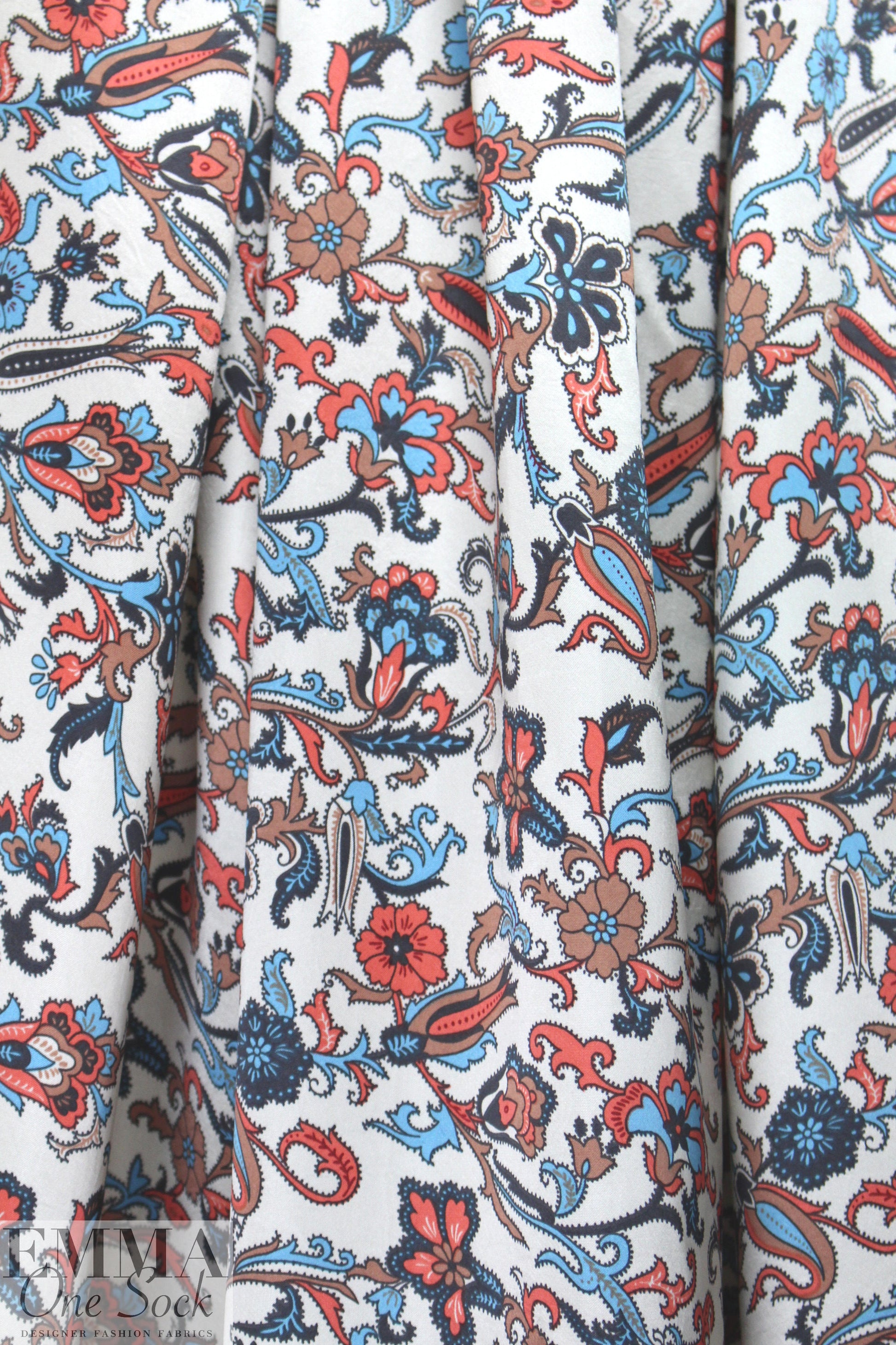 Derek L@m deco floral polysilk charmeuse on alabaster 1.5 yd