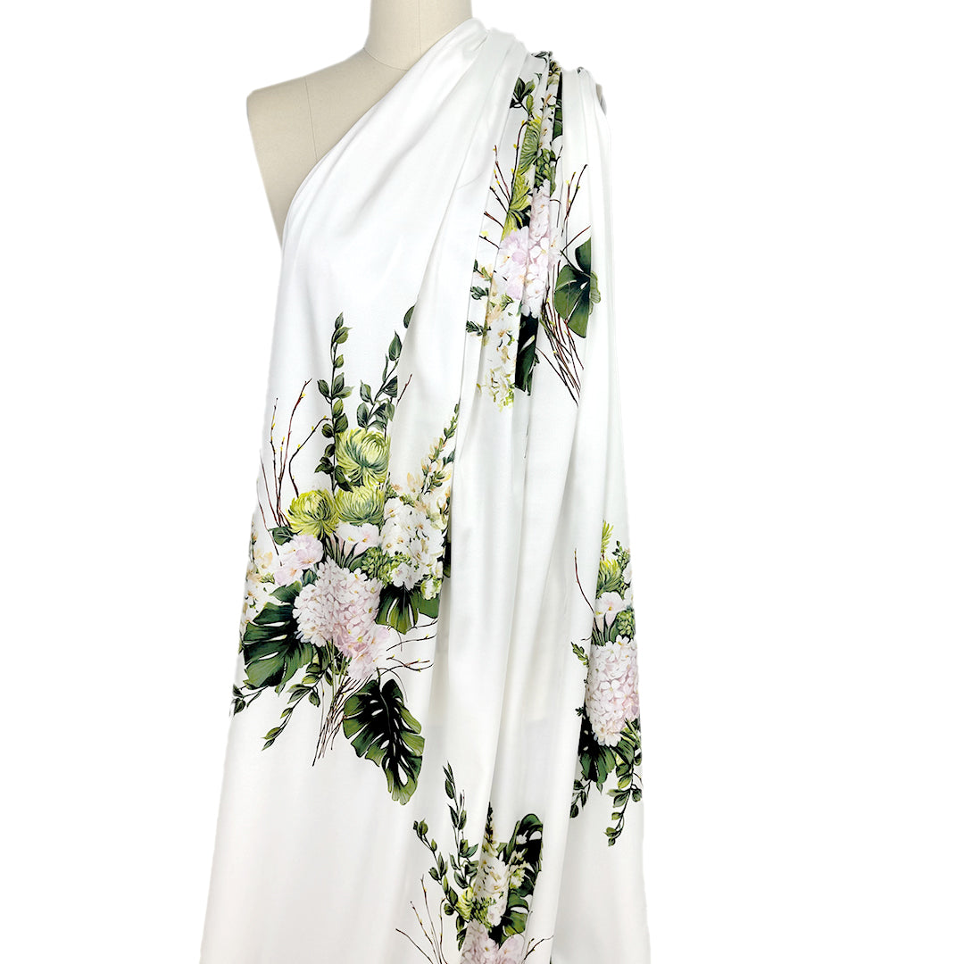 M. Lhui11ier 'la fleuriste' polysilk blouseweight twill 2 yds