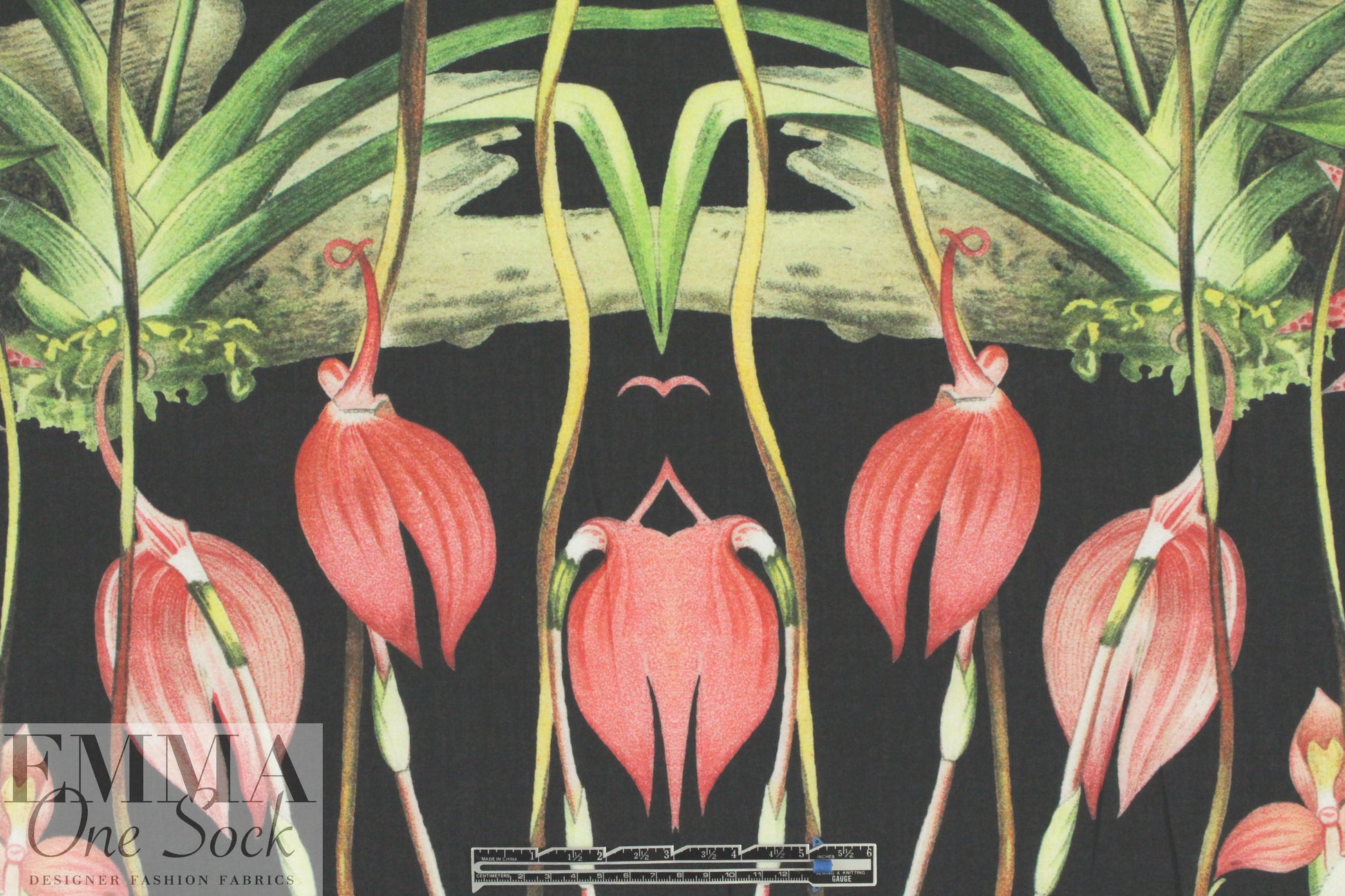 Italian garden dream lightweight woven panel