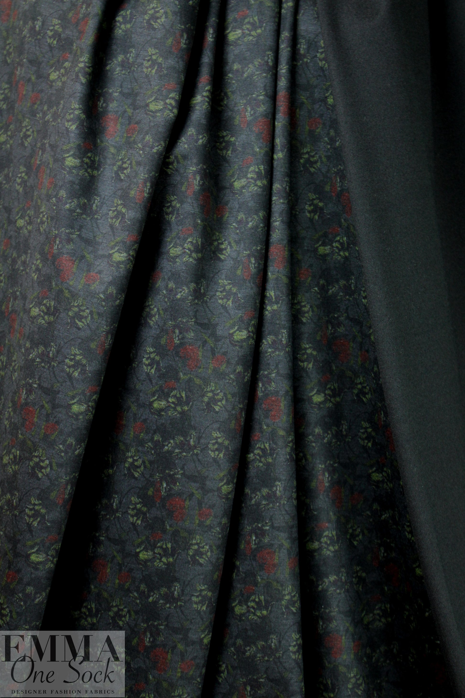 flowery nocturne ponte - persian red/charcoal 2 yds