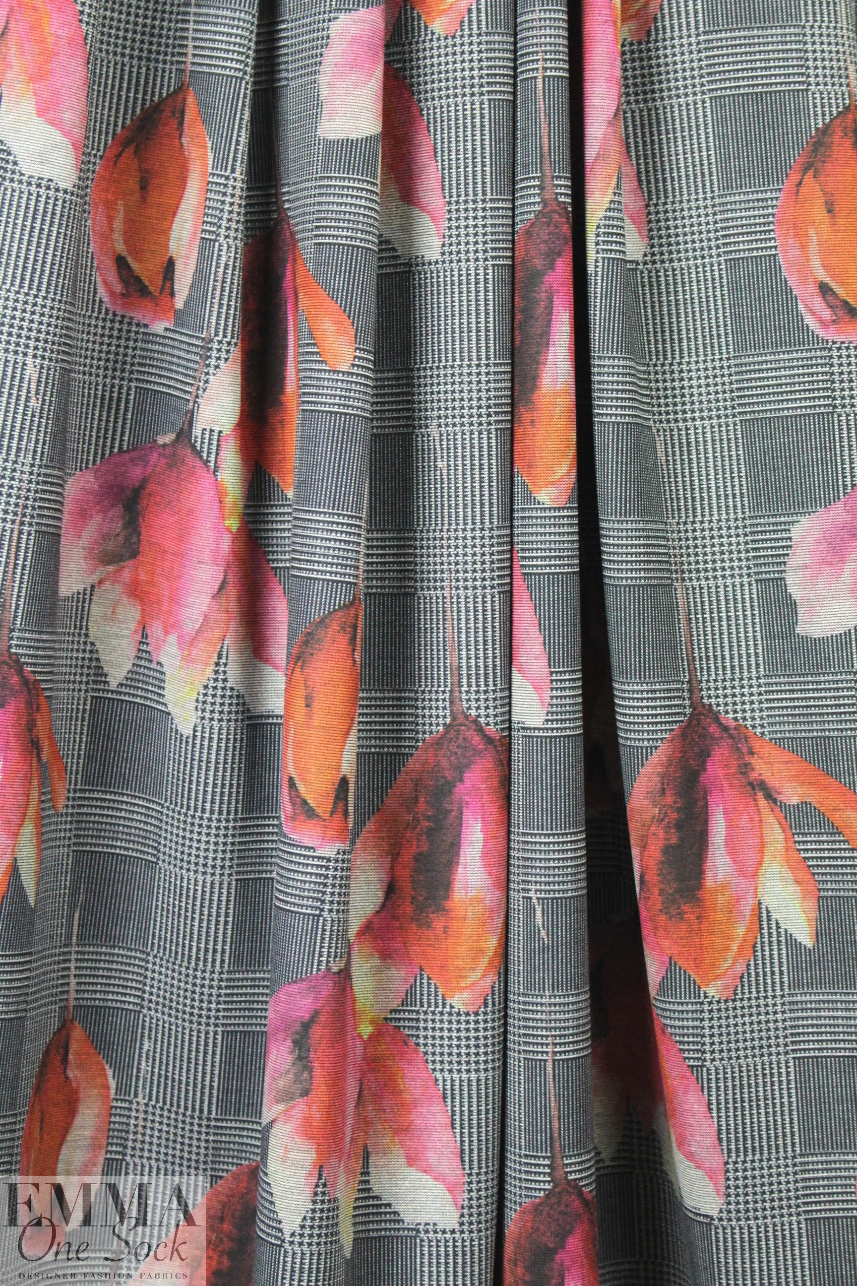 houndstooth check and tulips ponte - rouge .75 yds