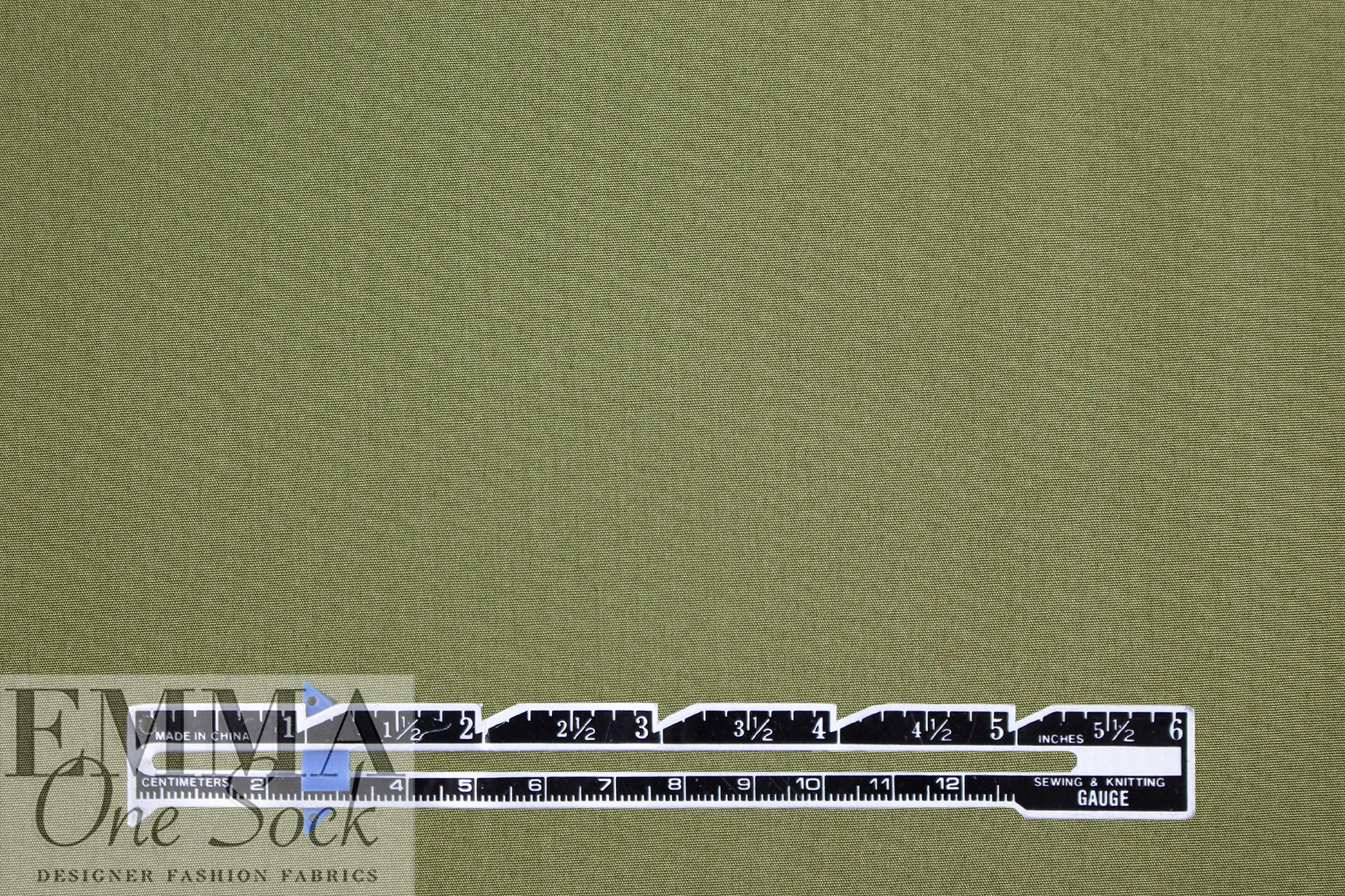 MTM 'paper touch' organic GOTS cotton poplin - olive 2 yd