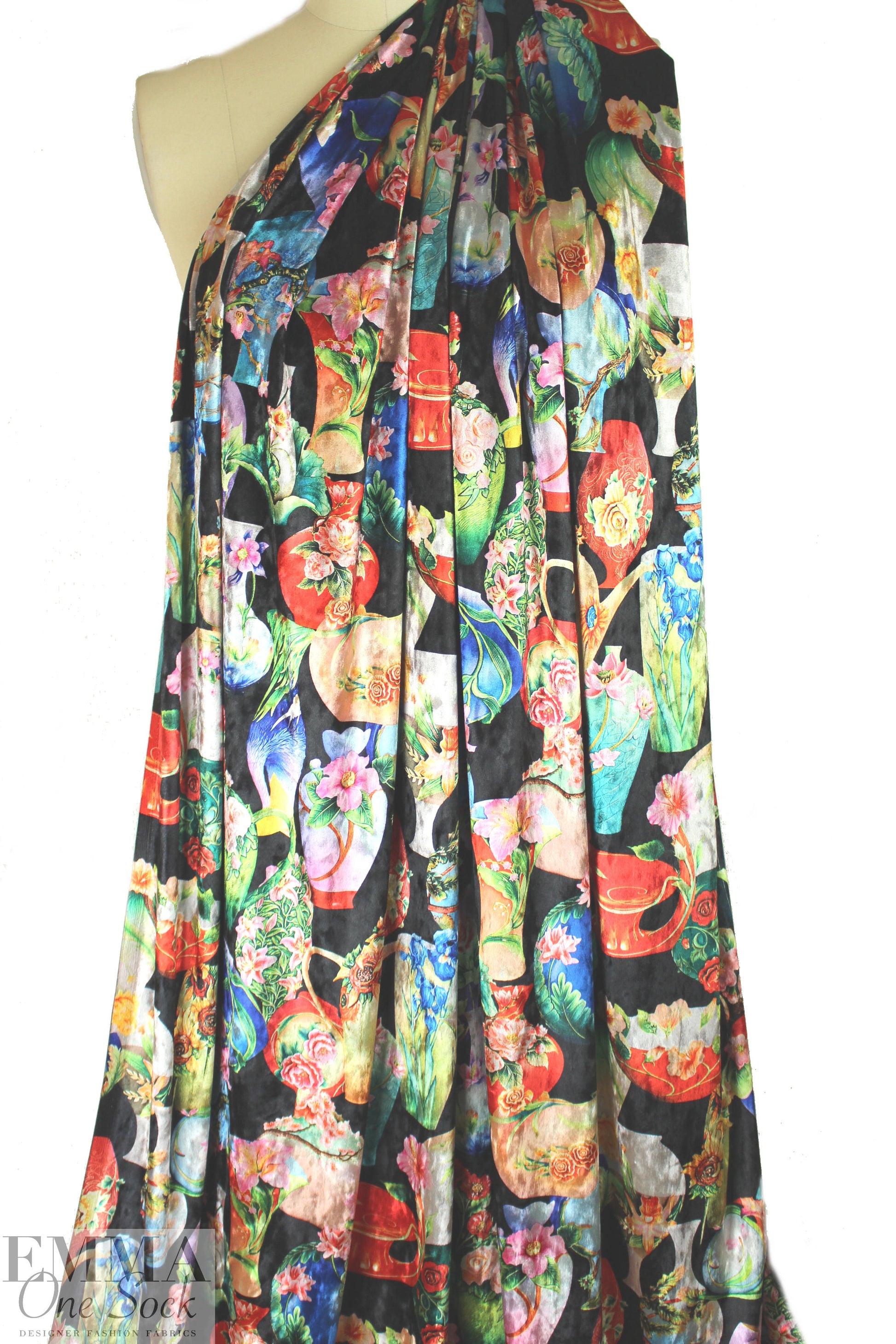 'flowering vases' printed velvet knit 1.375 yd
