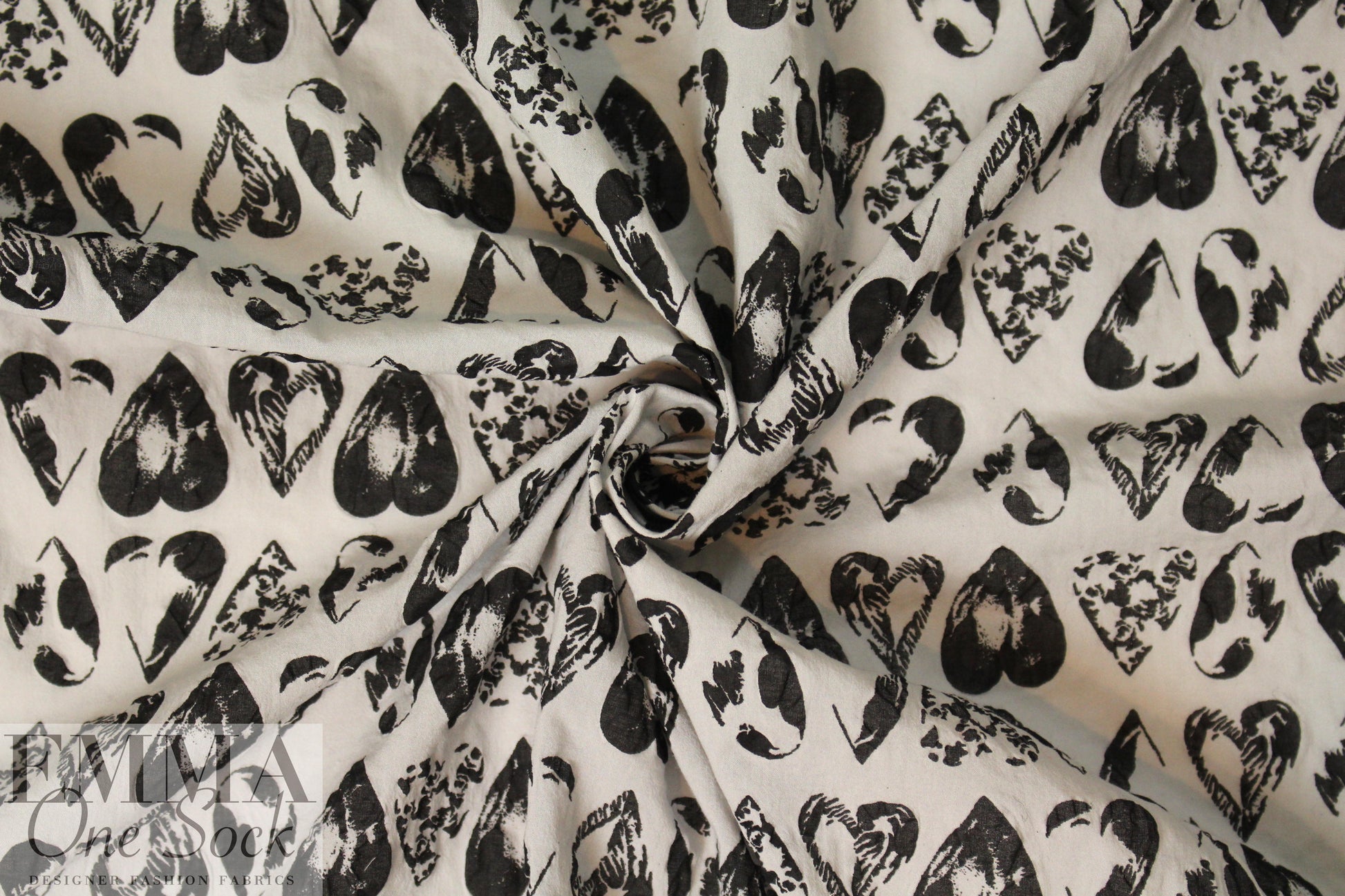 French puckered weave stretch cotton - black/gray 1.75 yd