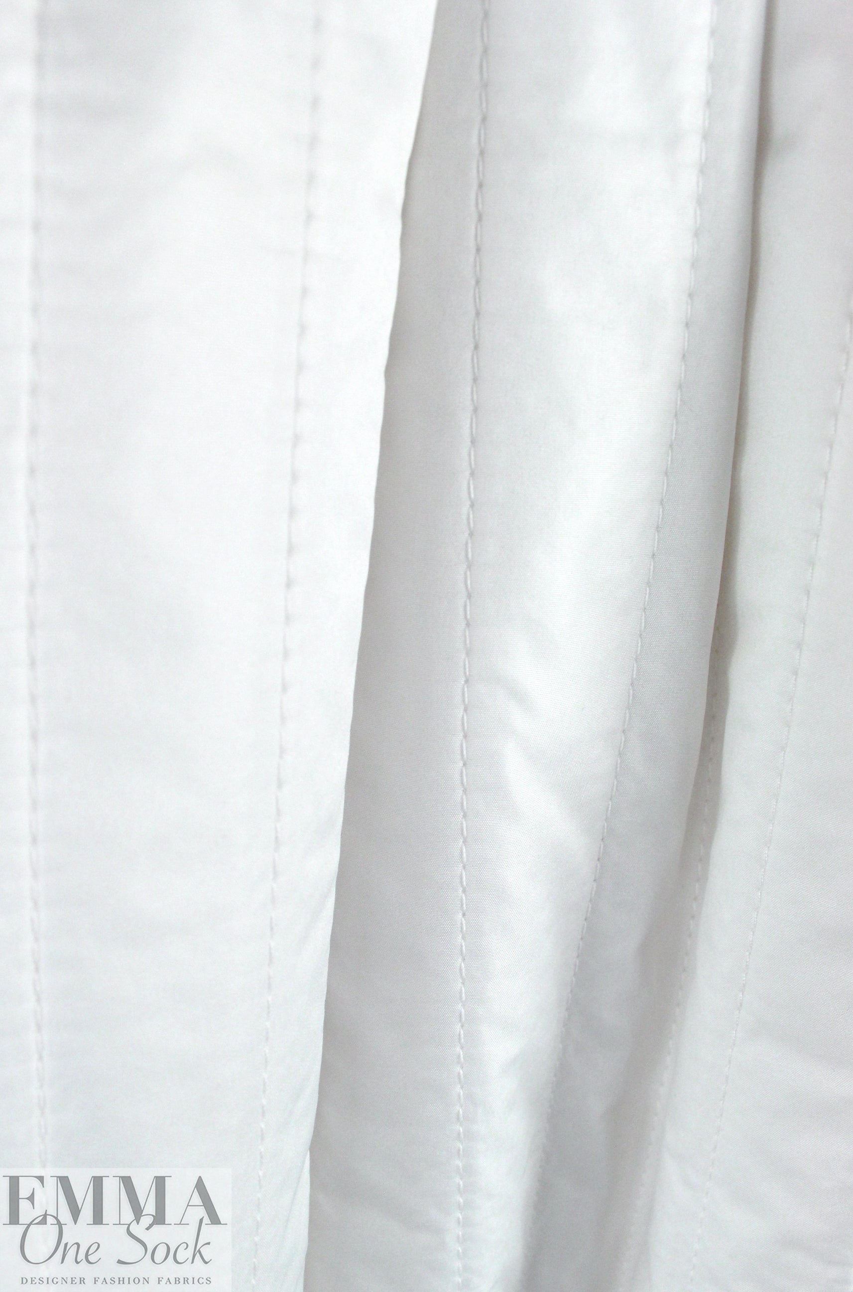 vertical stripe 'puffer' jacketwear - white .875 yds