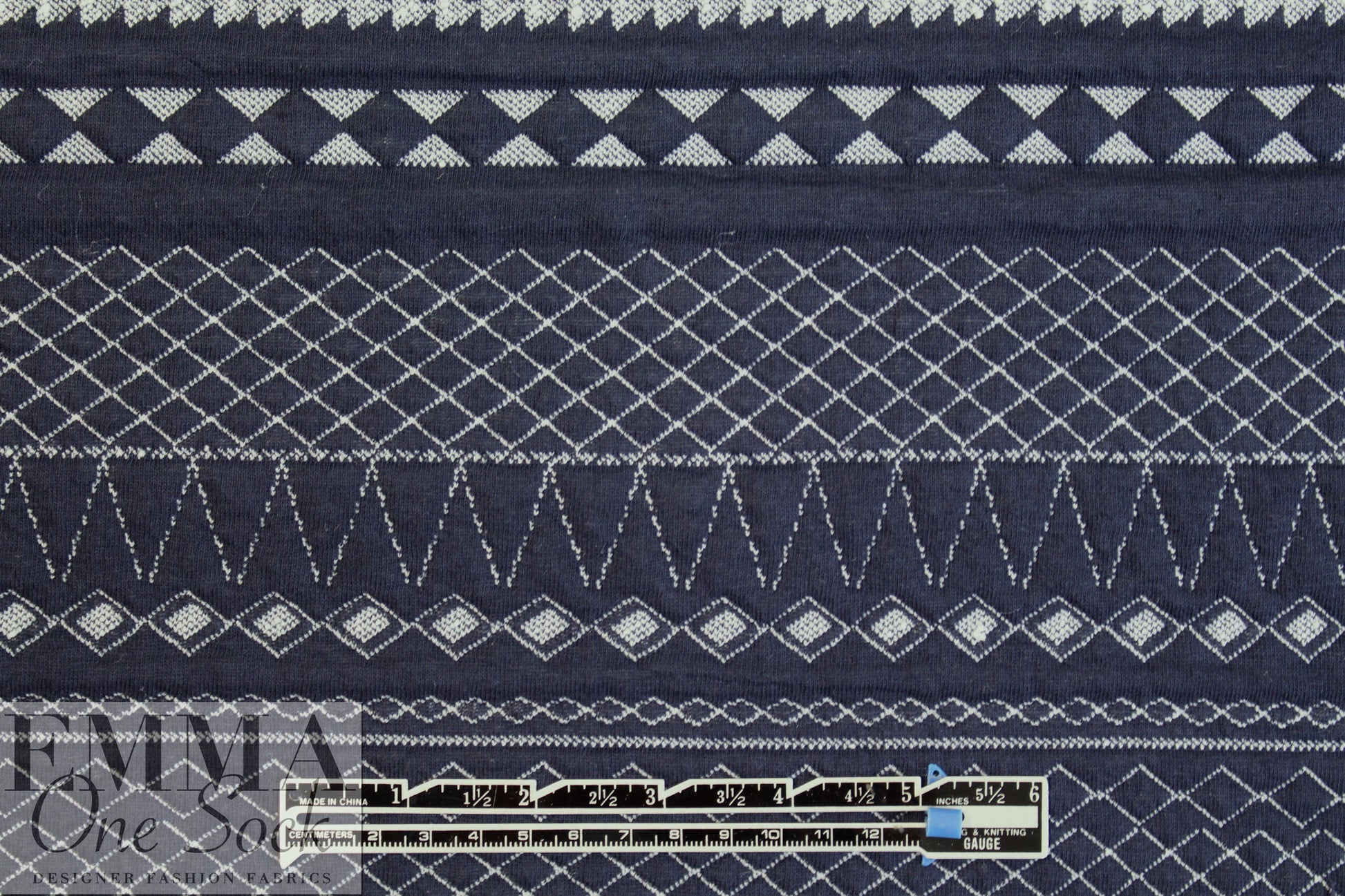 French 3-ply quilted-look knit - navy/white
