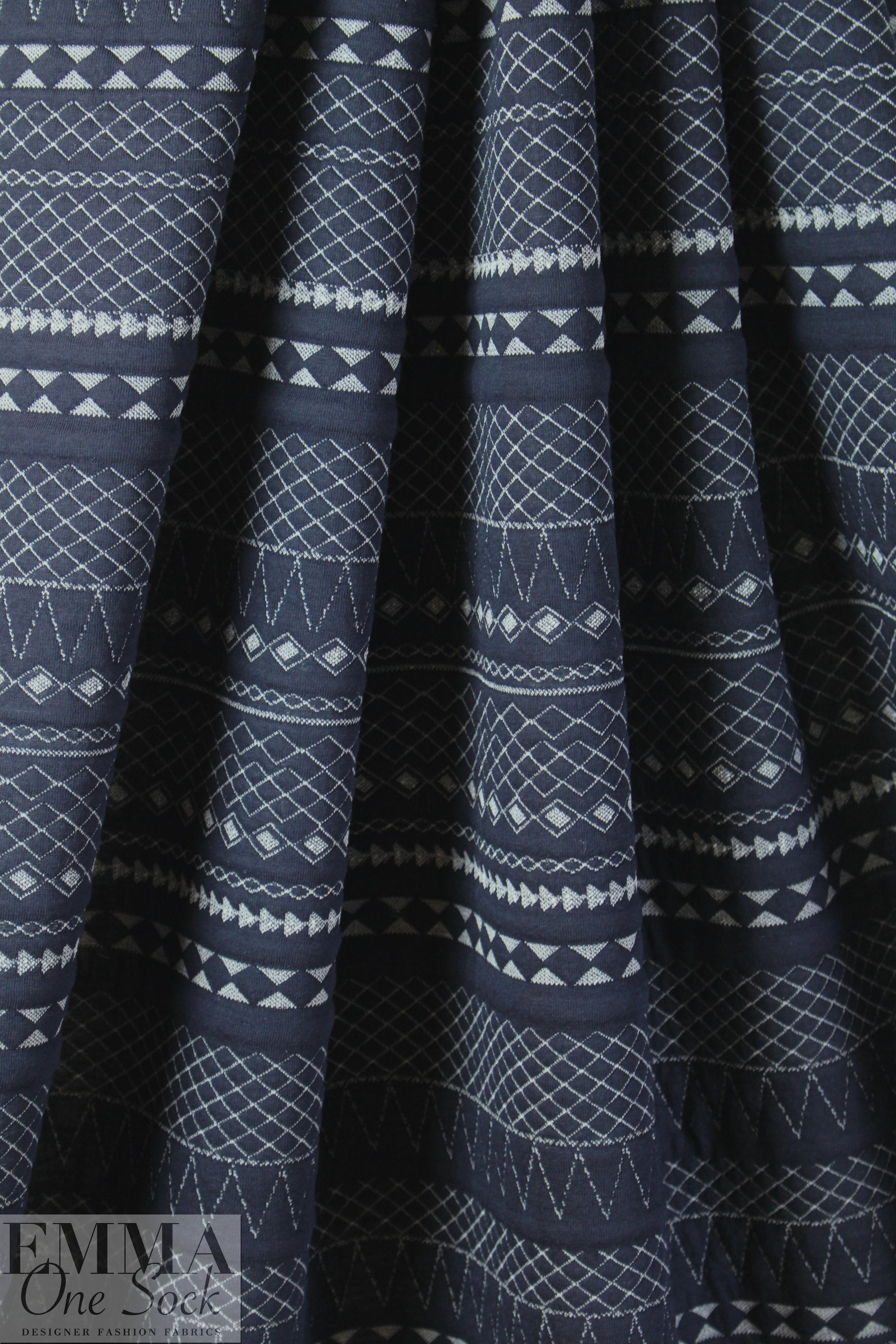 French 3-ply quilted-look knit - navy/white