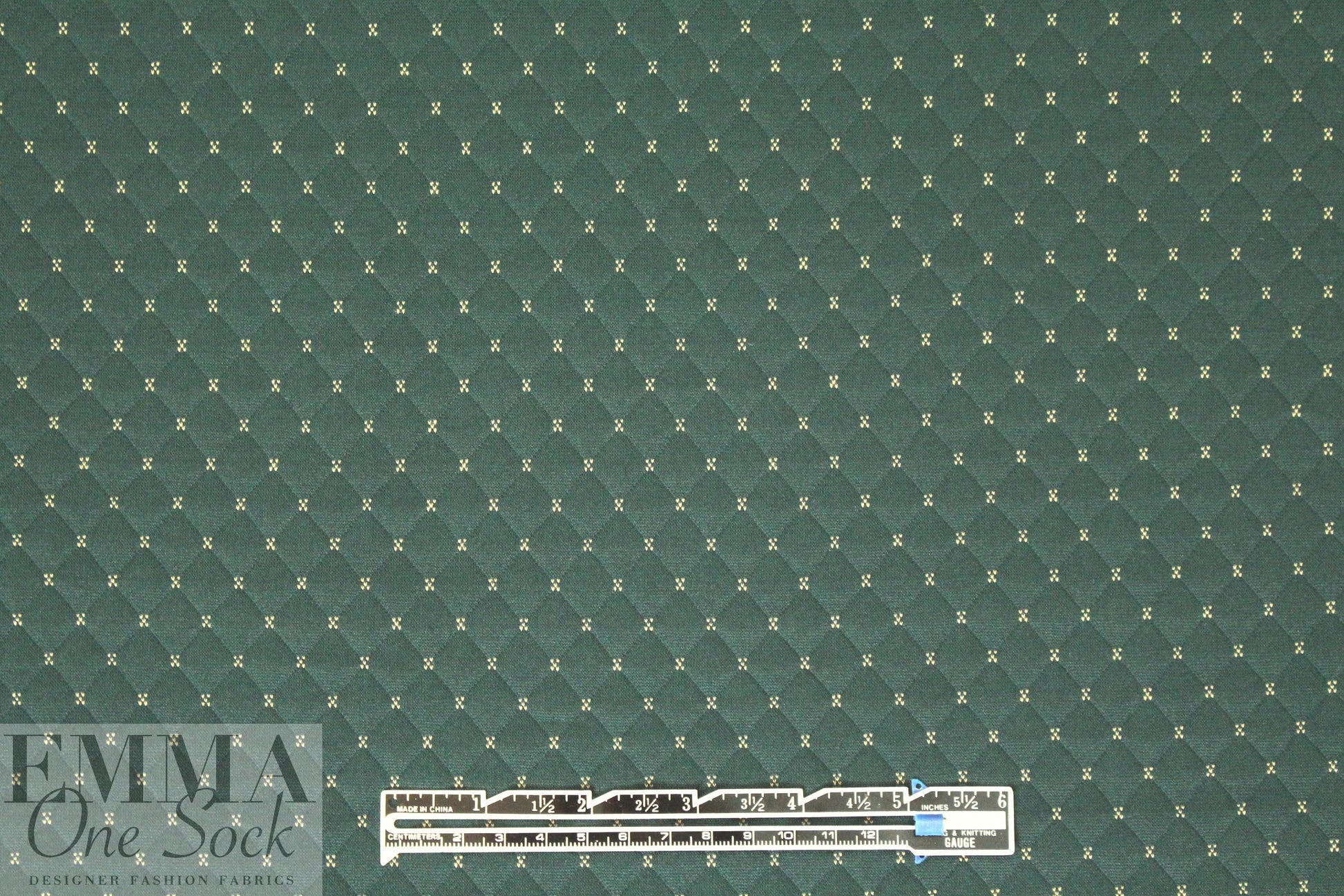 quilted diamond 3-ply knit - pine/stone 2 yd