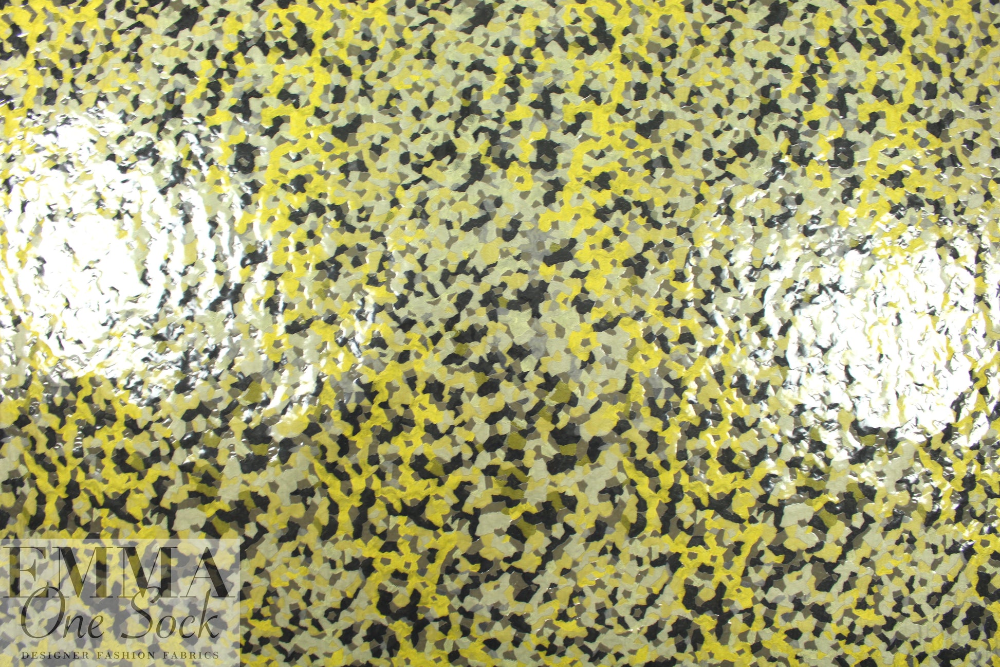 Italian mosaic jacquard laminated rainwear - gold/black