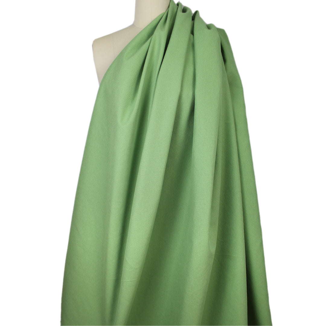 French cotton cross-dyed matte weave rainwear - clover 1.125 yds