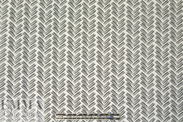stylized herringbone drapey viscose woven - black/white
