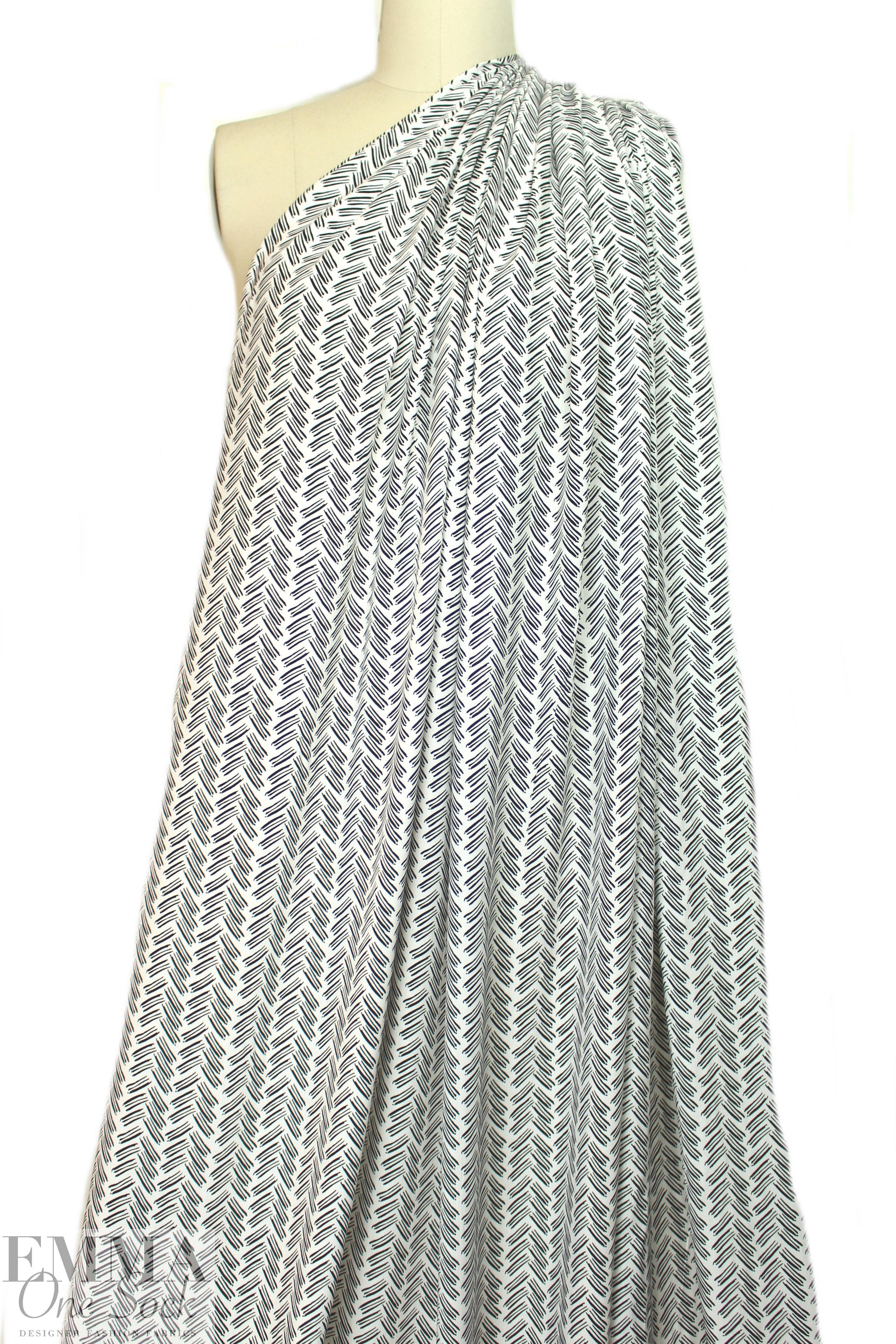 stylized herringbone drapey viscose woven - black/white 1.5 yd