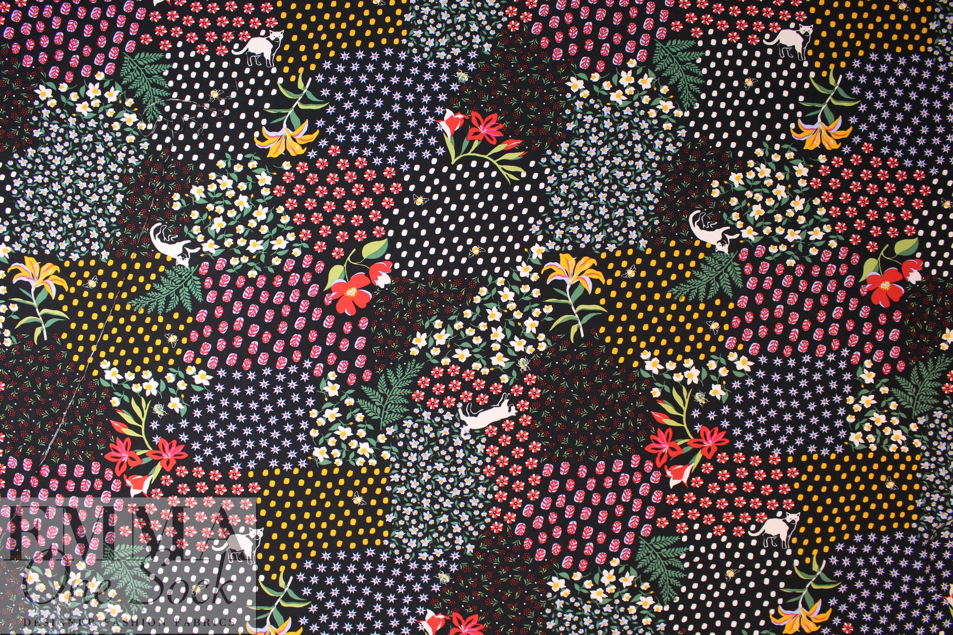 flowery decor with kitties drapey rayon woven 1.5 yd