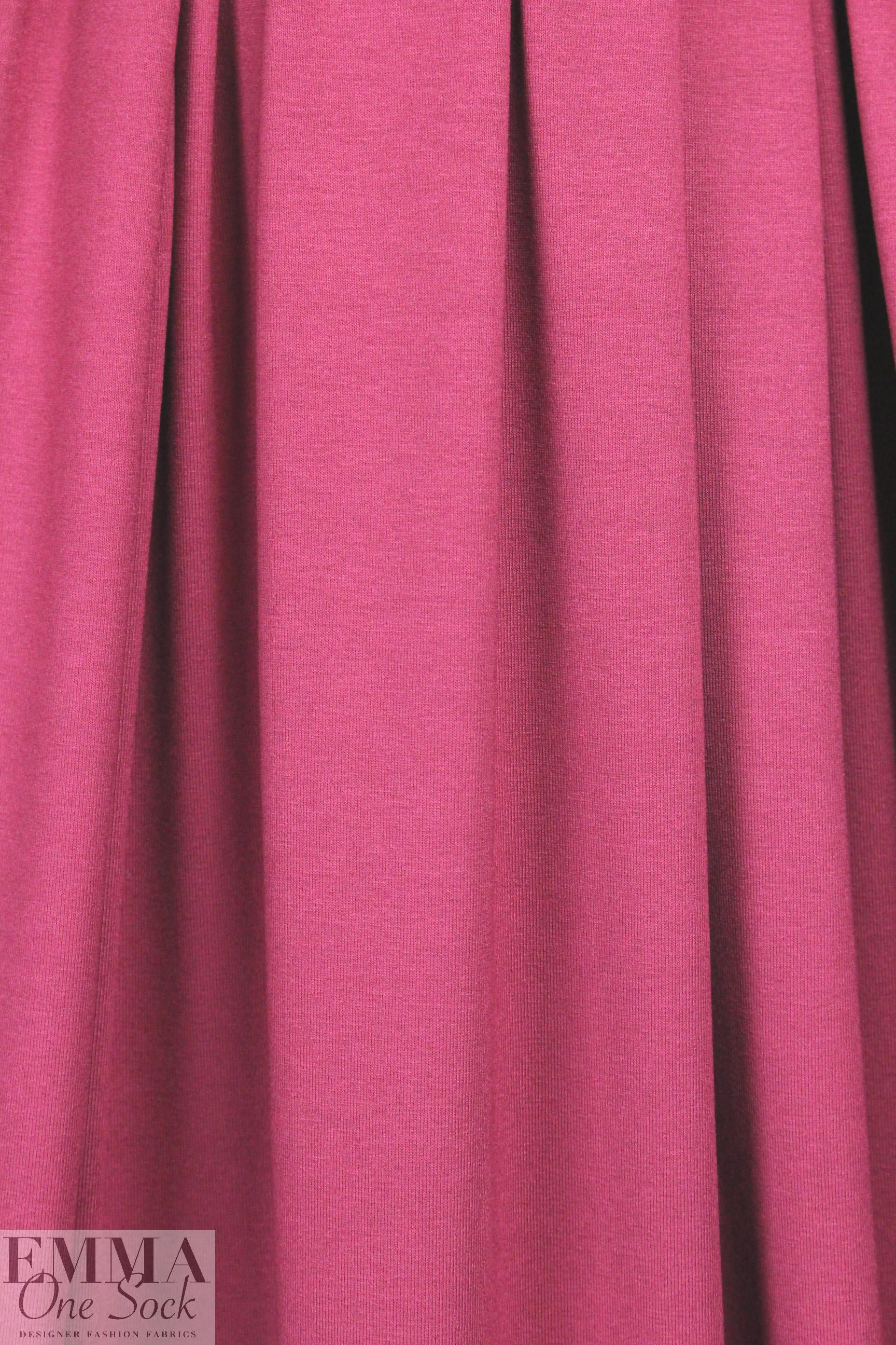 deep rose 11 oz. rayon jersey 4-way .625 yds