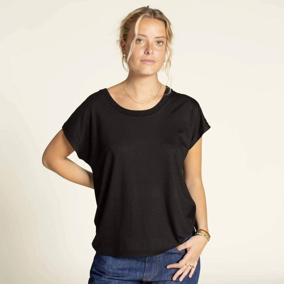 Digital Sewing Pattern - Easy T-shirt Sewing Pattern by Wardrobe By Me