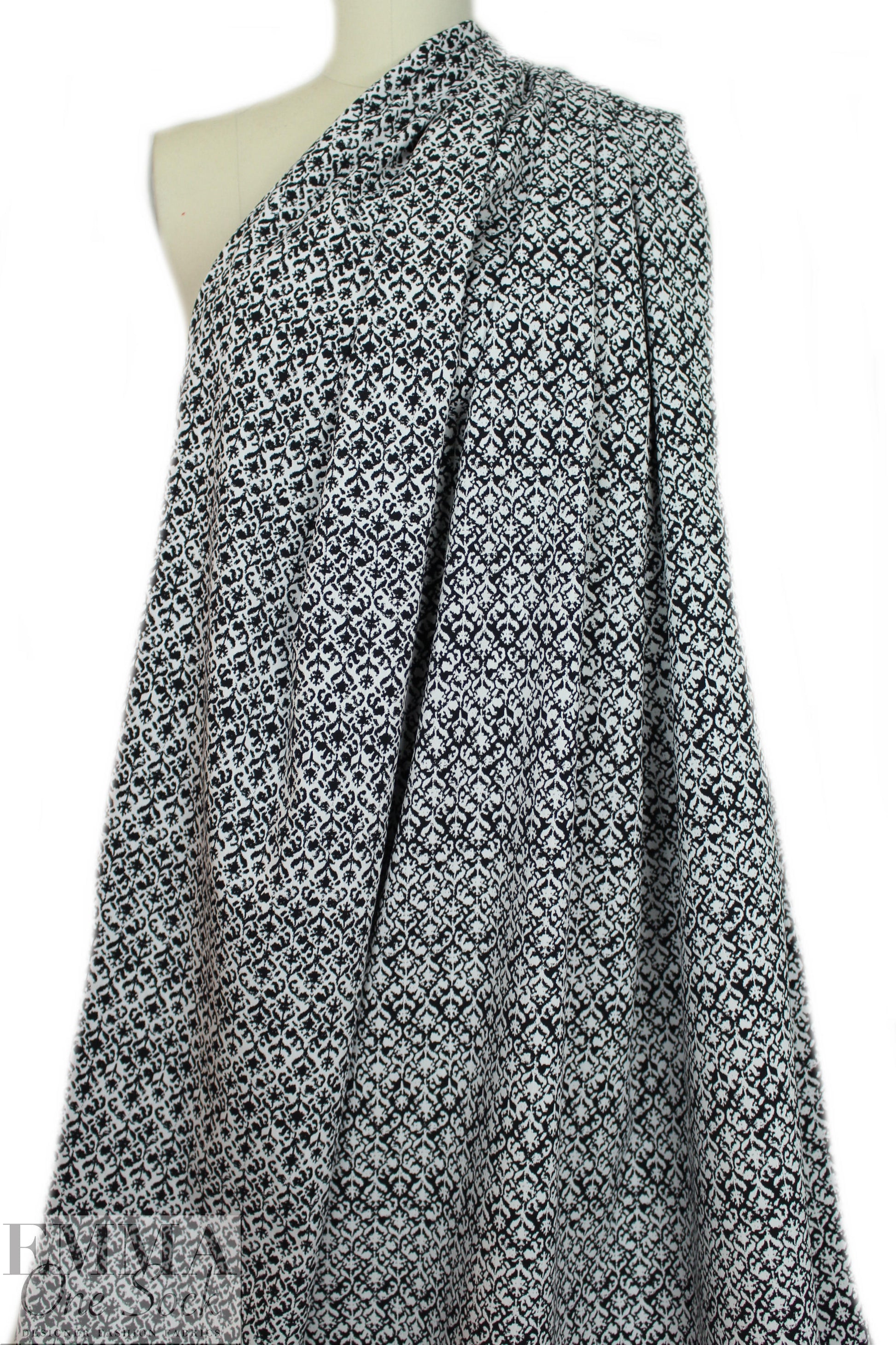 NY designer b/w fleur de lis reversible stretch jacquard