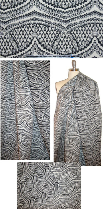 NY designer yarn-dyed 'beaded scallop' reversible jacquard
