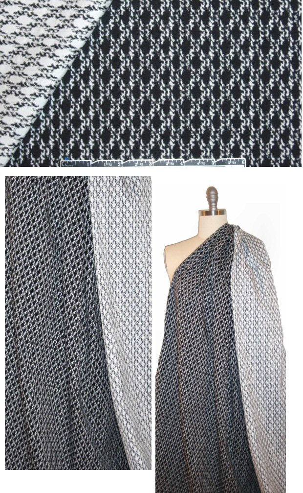 Japanese reversible stretch jacquard - b/w chain link