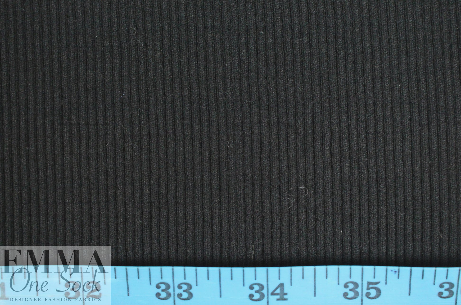Marna R0 black cotton sweater ribbing