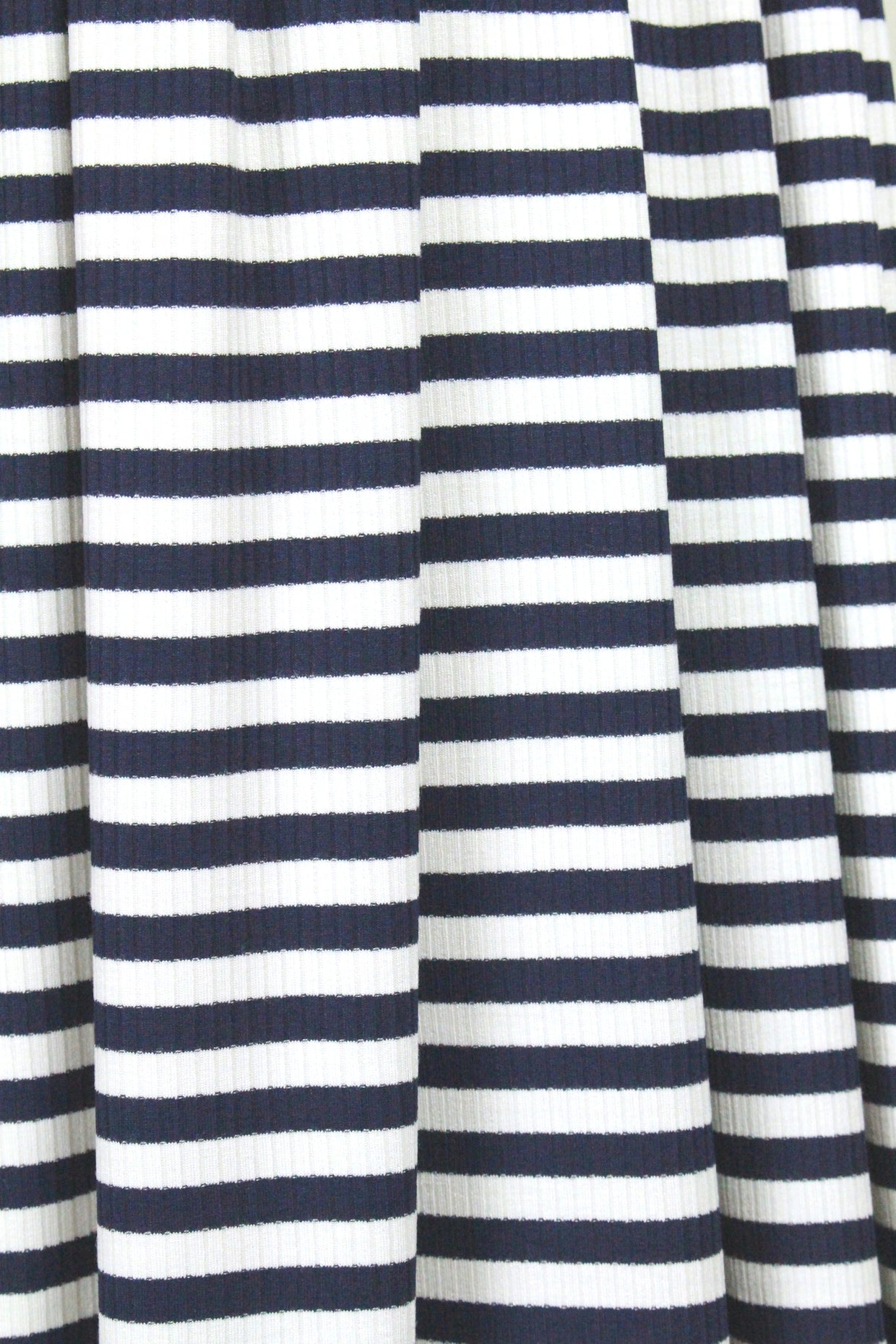 variable 3x2 rib stripe rayon/span knit - navy/white 1.66 yd