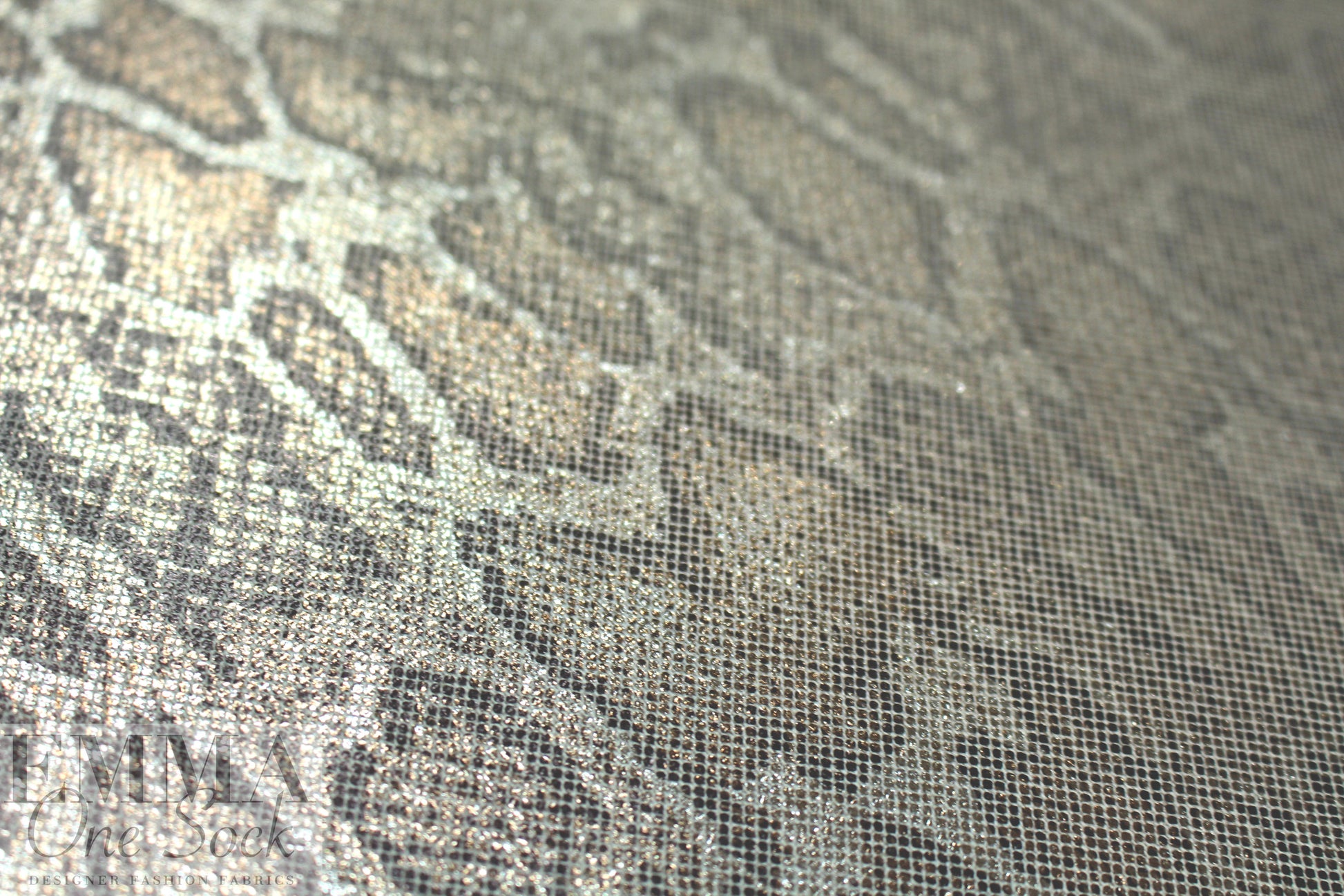 recycled rayon/linen python metallic stretch woven .75 yds