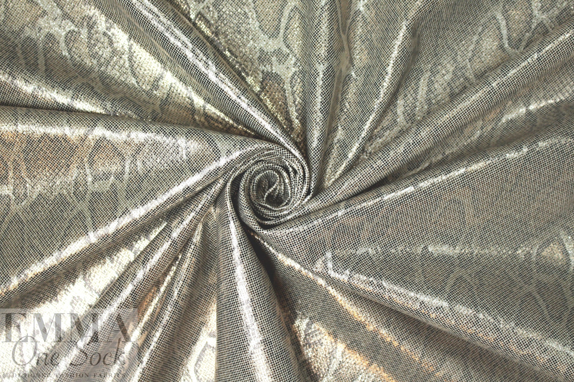recycled rayon/linen python metallic stretch woven .75 yds