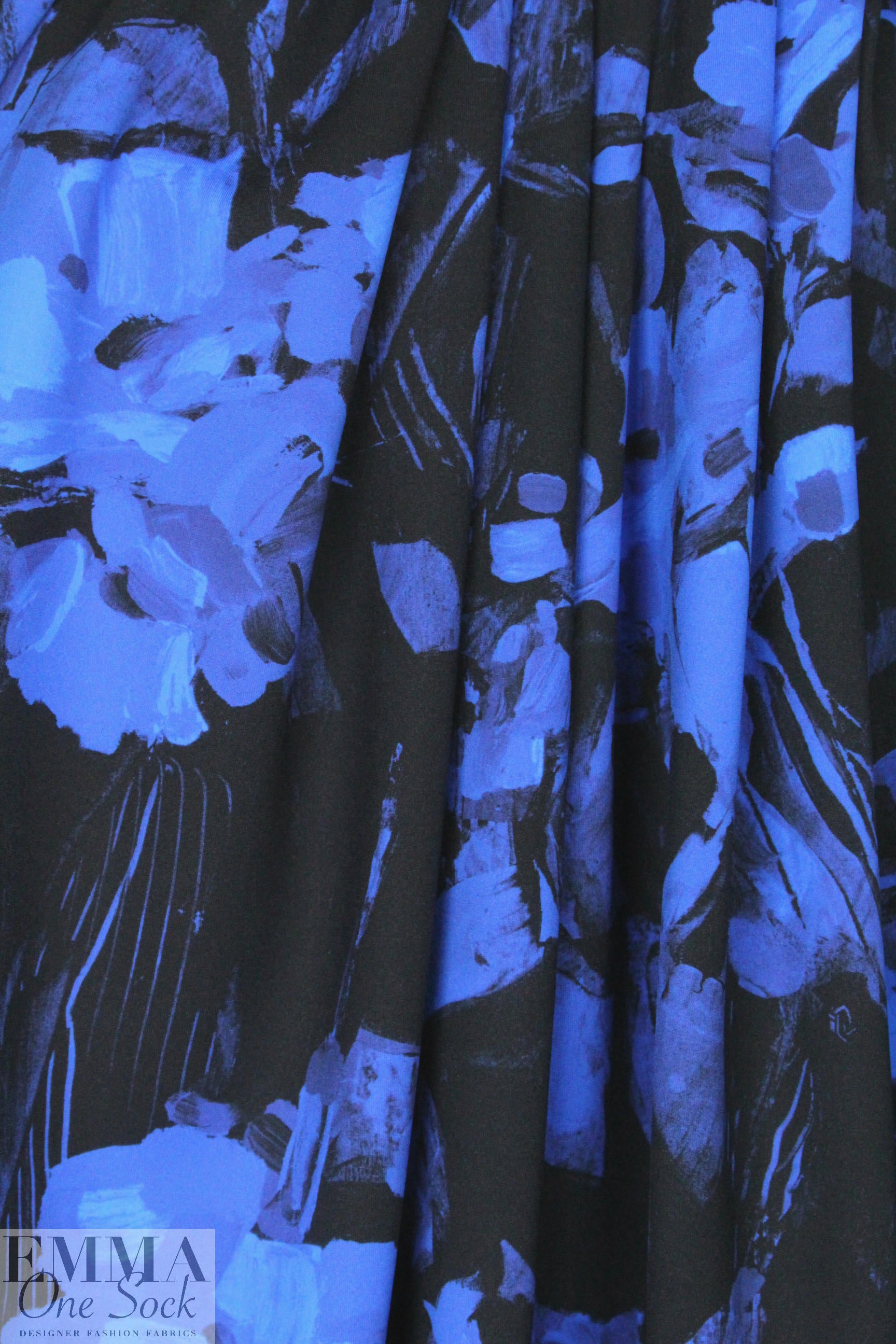 Carmen Marc Va1vo scuba knit - blue floral on black