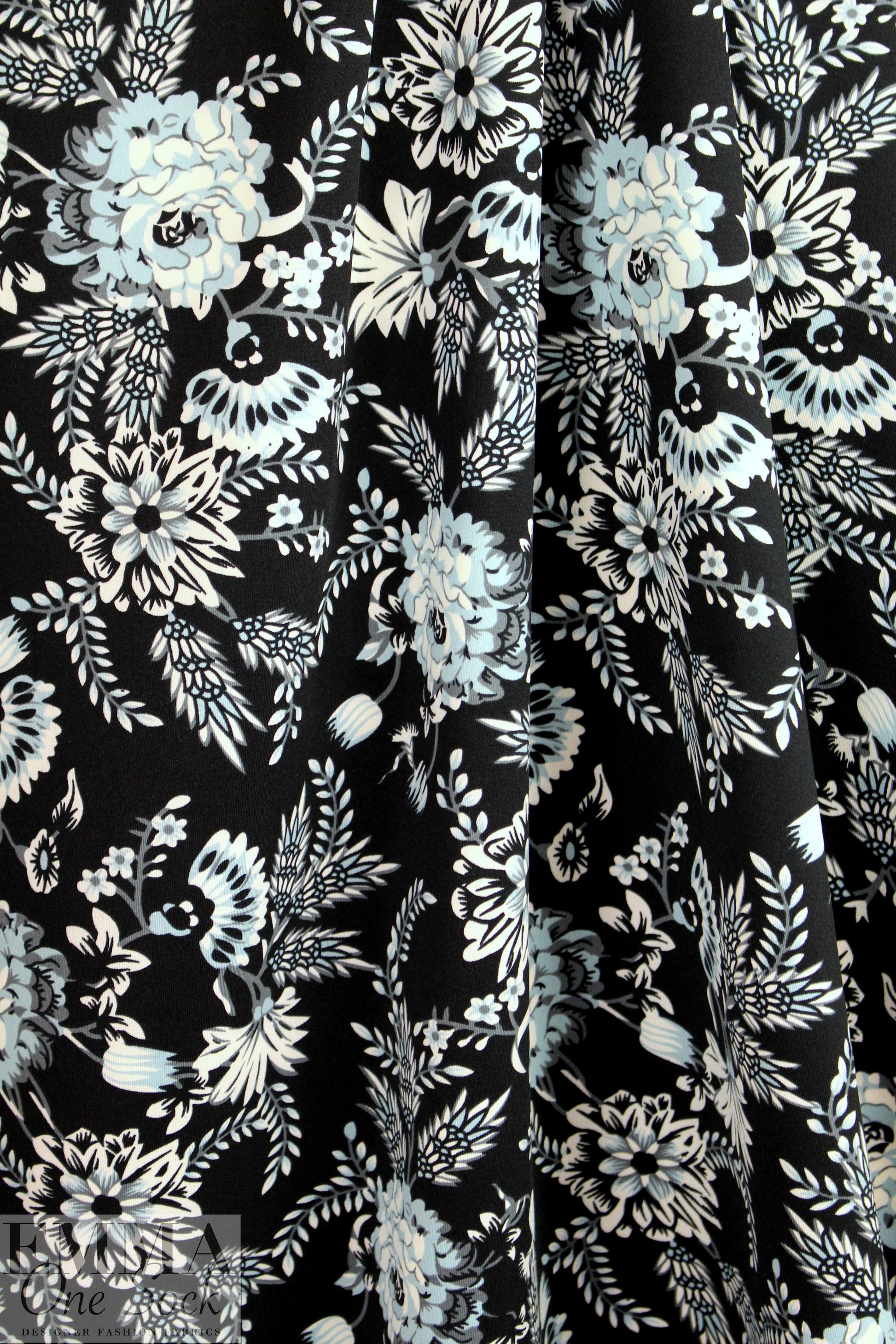 NY designer 'aqua-deco-flora' scuba knit 1.625 yds