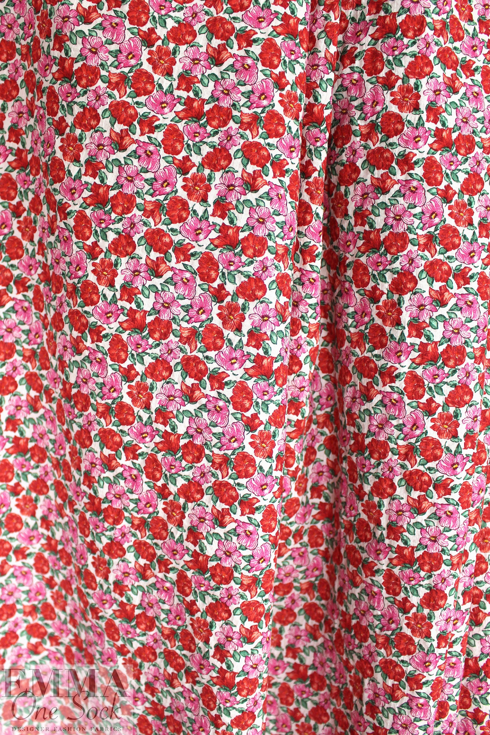Italian red/pink floral cotton 'seersucker' woven 1.5 yd