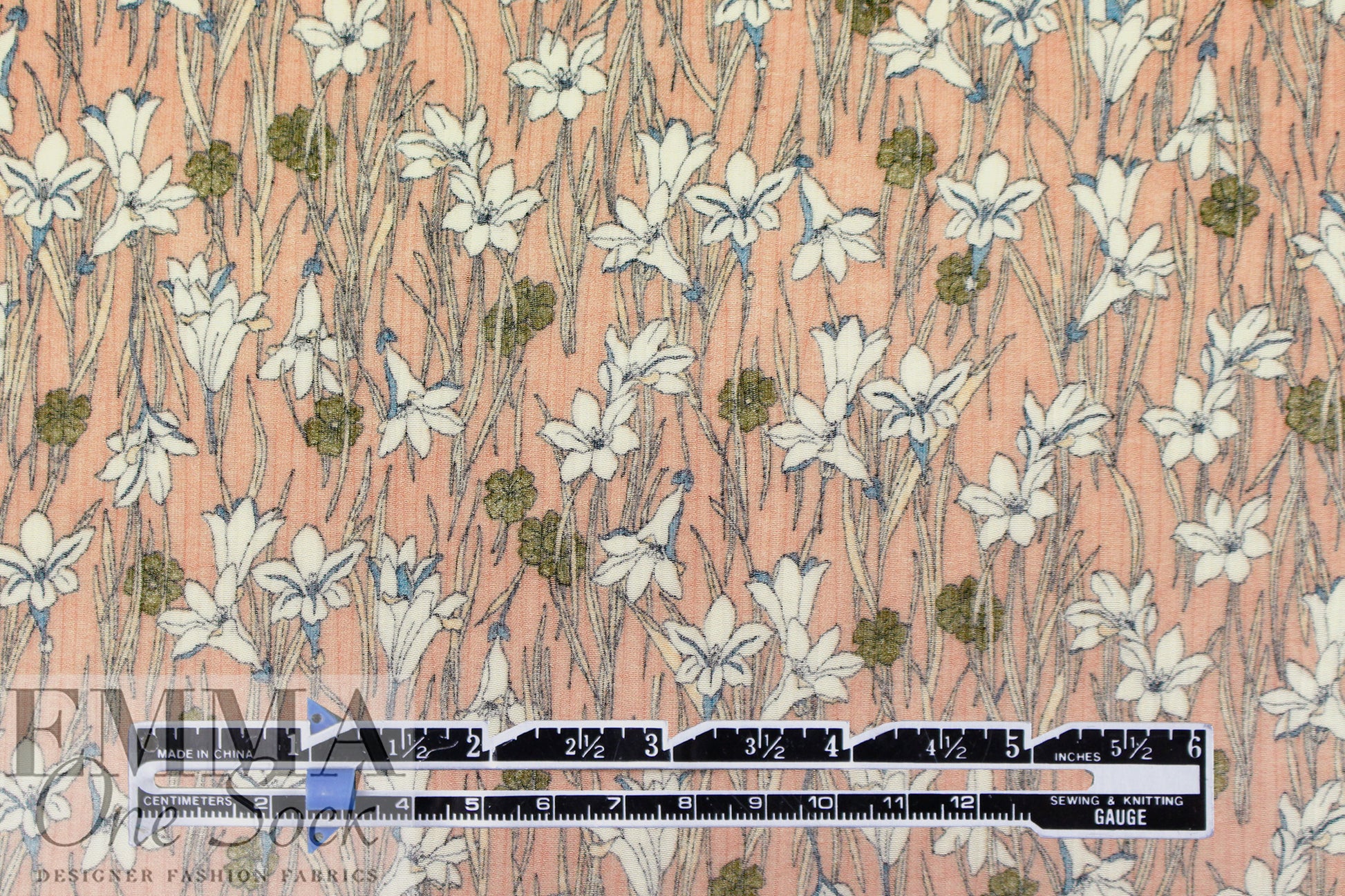 Italian blushing lilies crinkle viscose/silk woven 1.375 yd