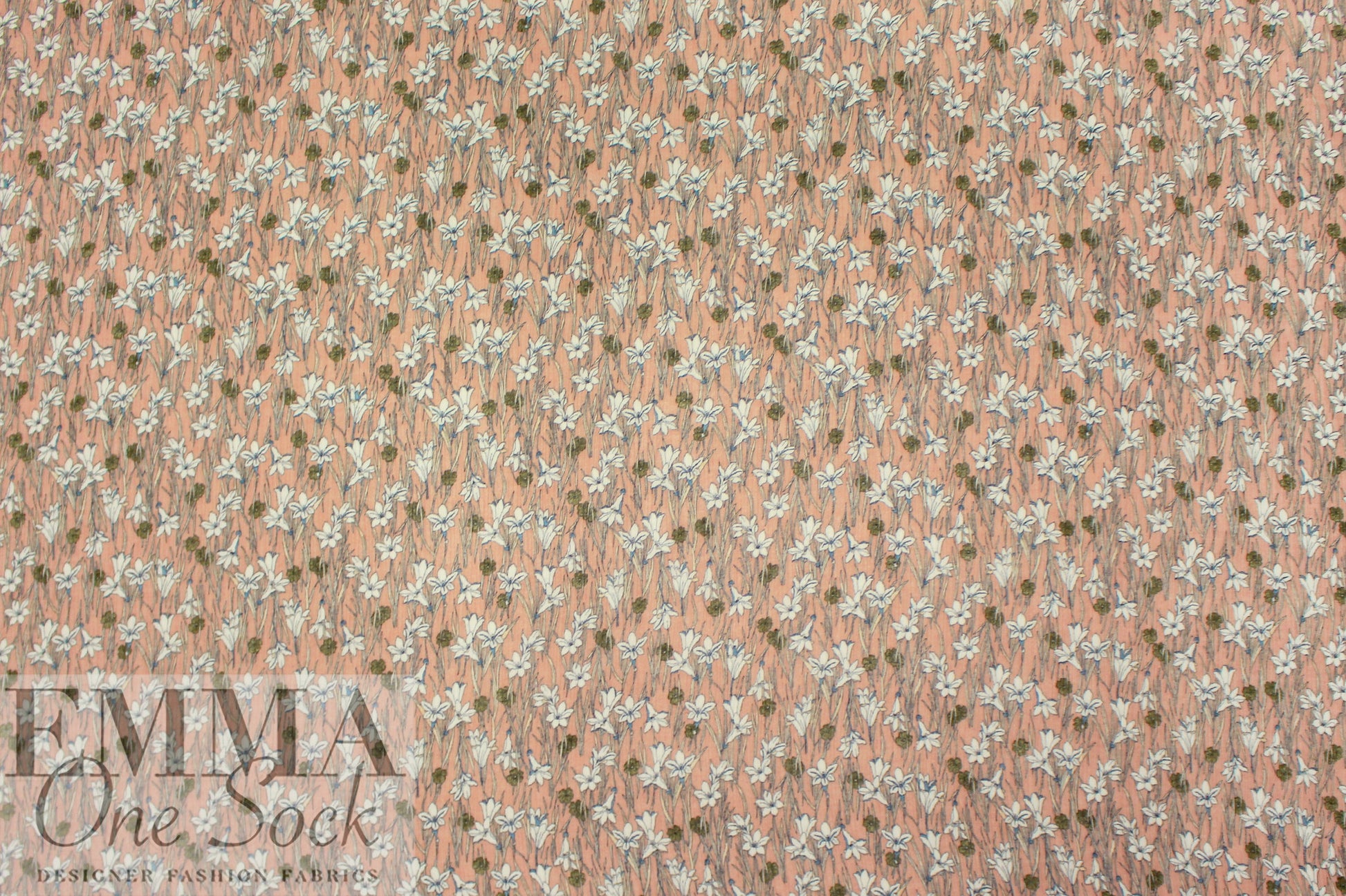 Italian blushing lilies crinkle viscose/silk woven 1.375 yd