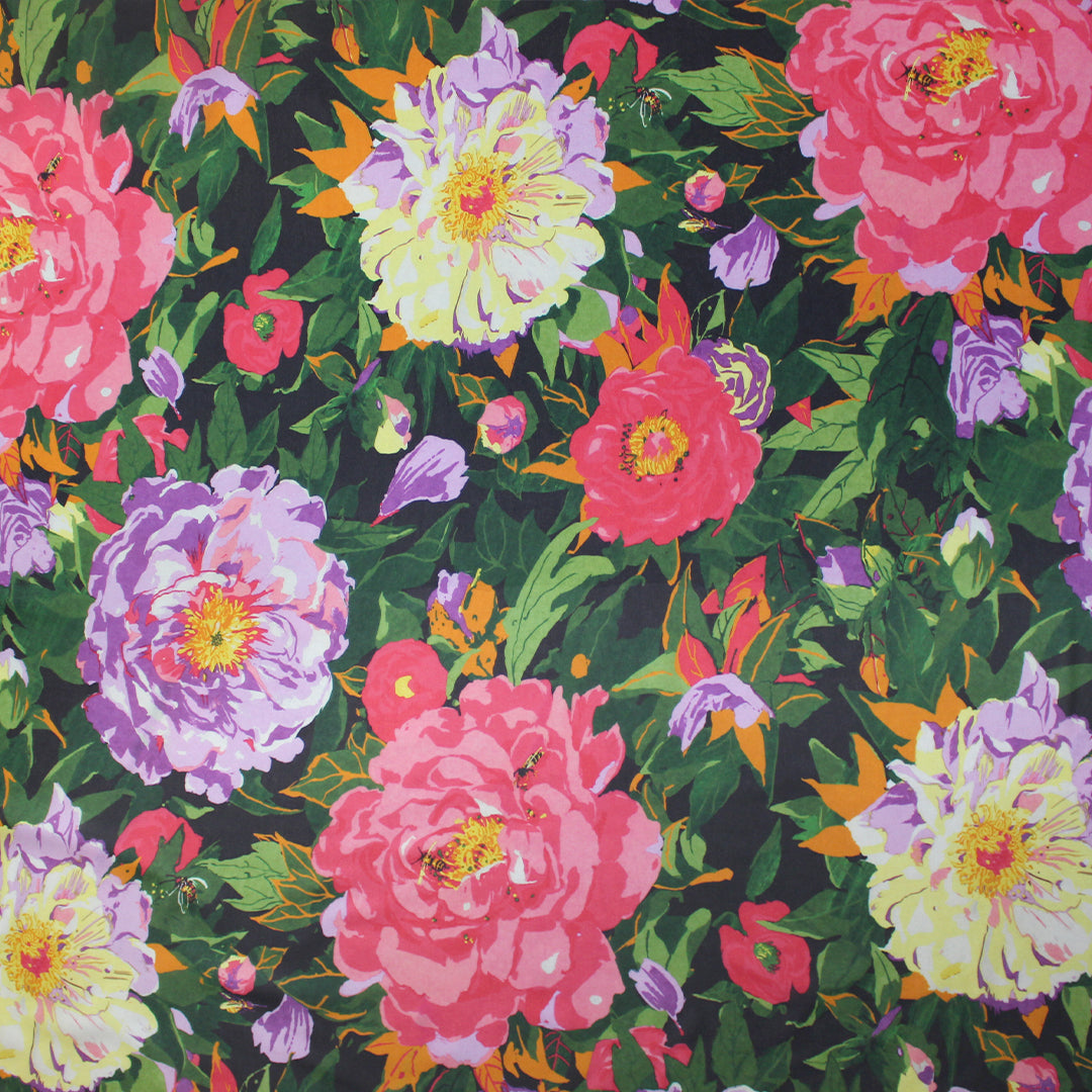 Italian 'honeybee haven' semi-sheer viscose crepe woven 1.625 yd