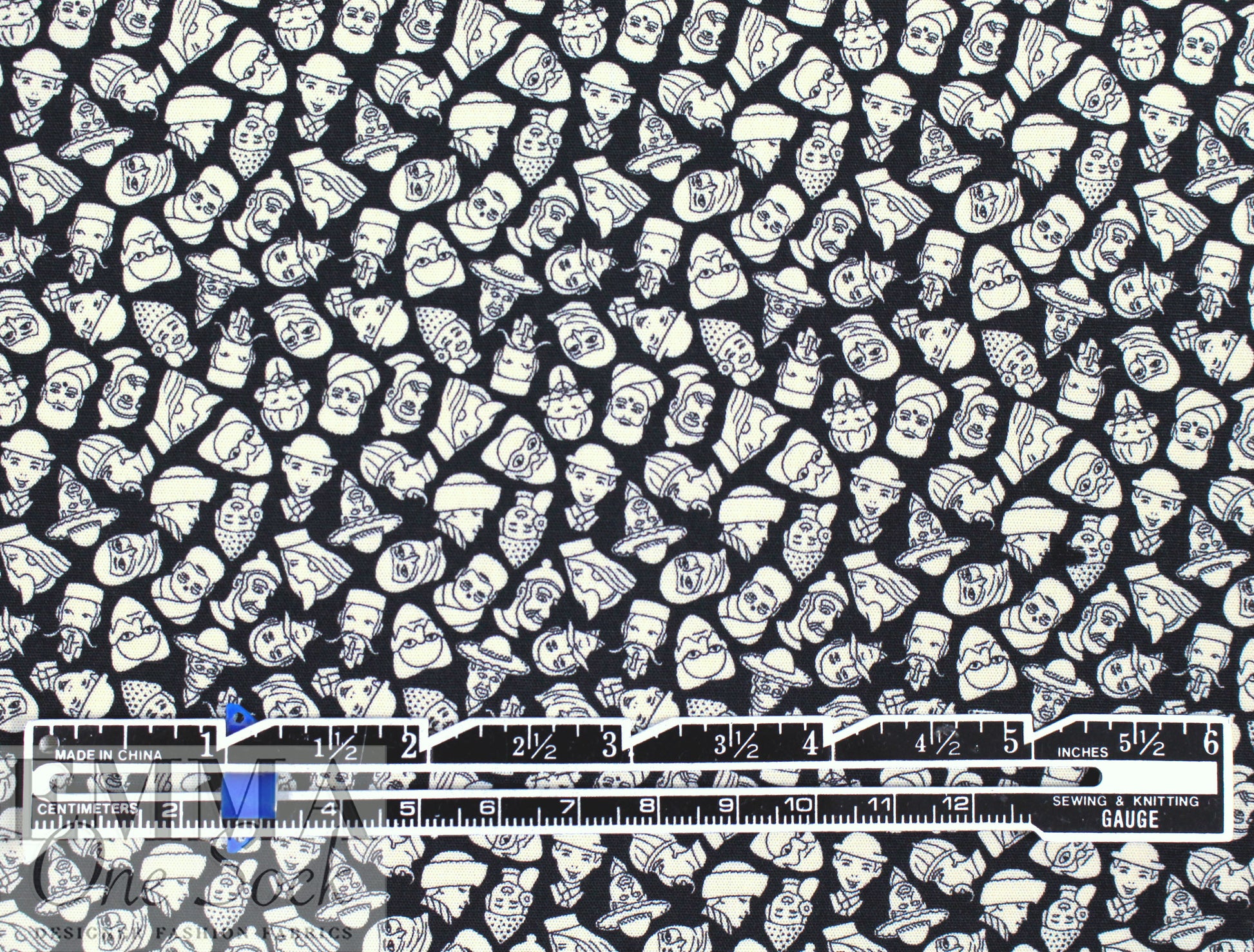 Massim0 'iconic figures' Italian cotton stretch shirting .875 yds