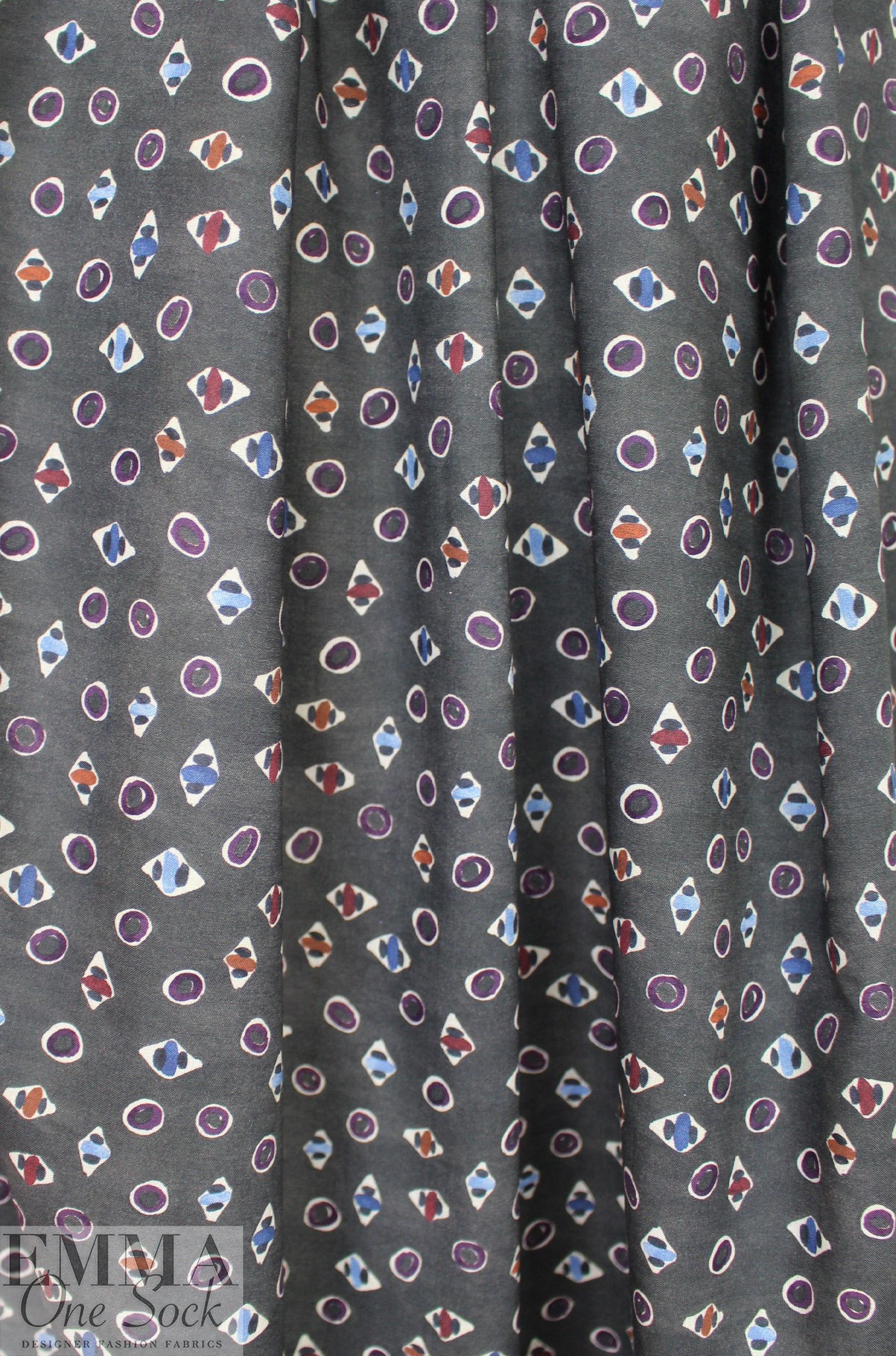 P.Smith Italian 'tiny trinkets' cotton shirting 1.5 yd