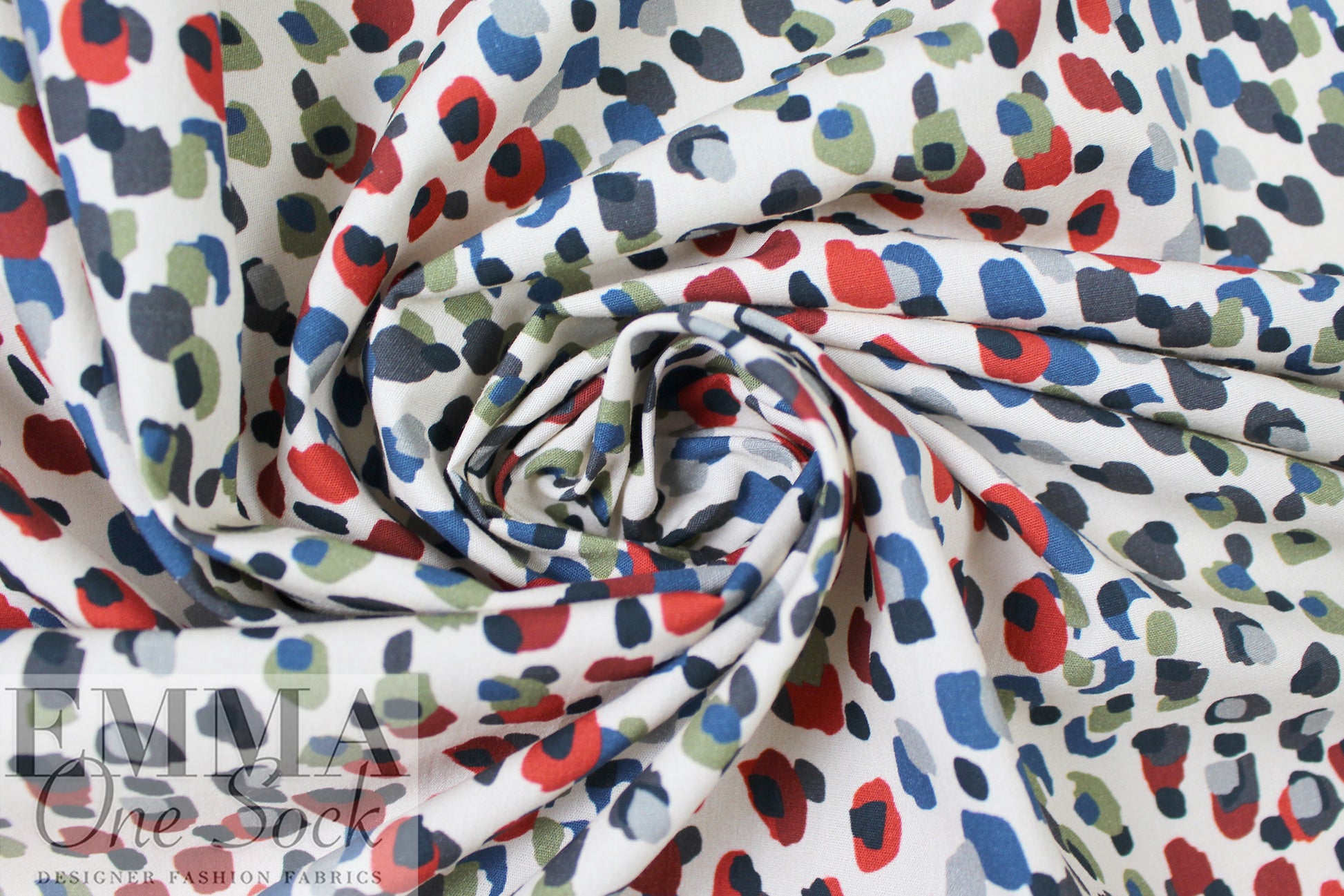 'petite pinto' organic cotton woven shirting 1.75 yds