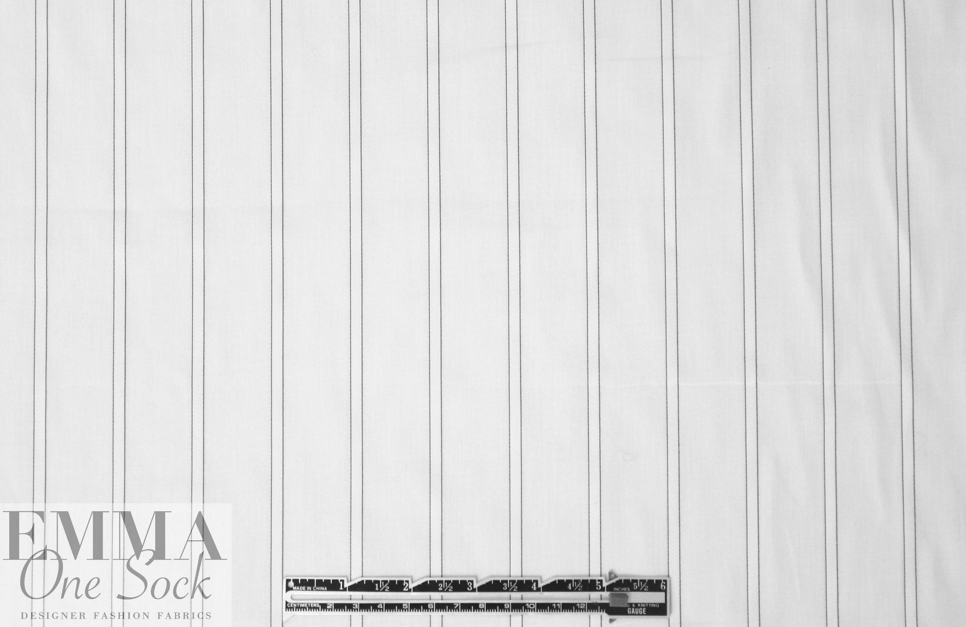 Italian black/white jacquard yarn-dyed cotton shirting