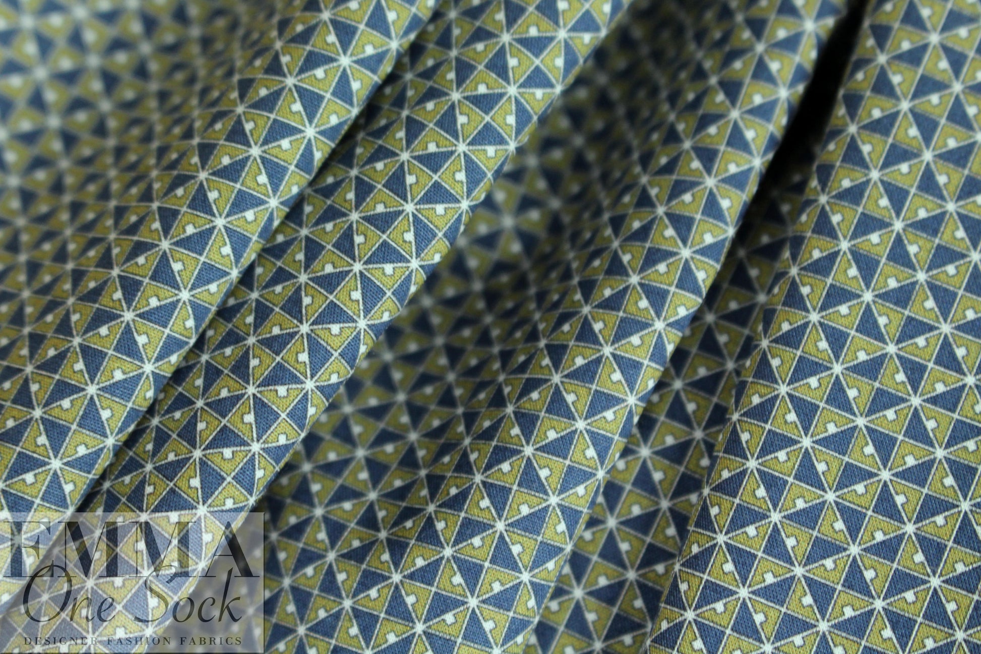 Italian little graphic cotton shirting - cadet/army 1.75 yd