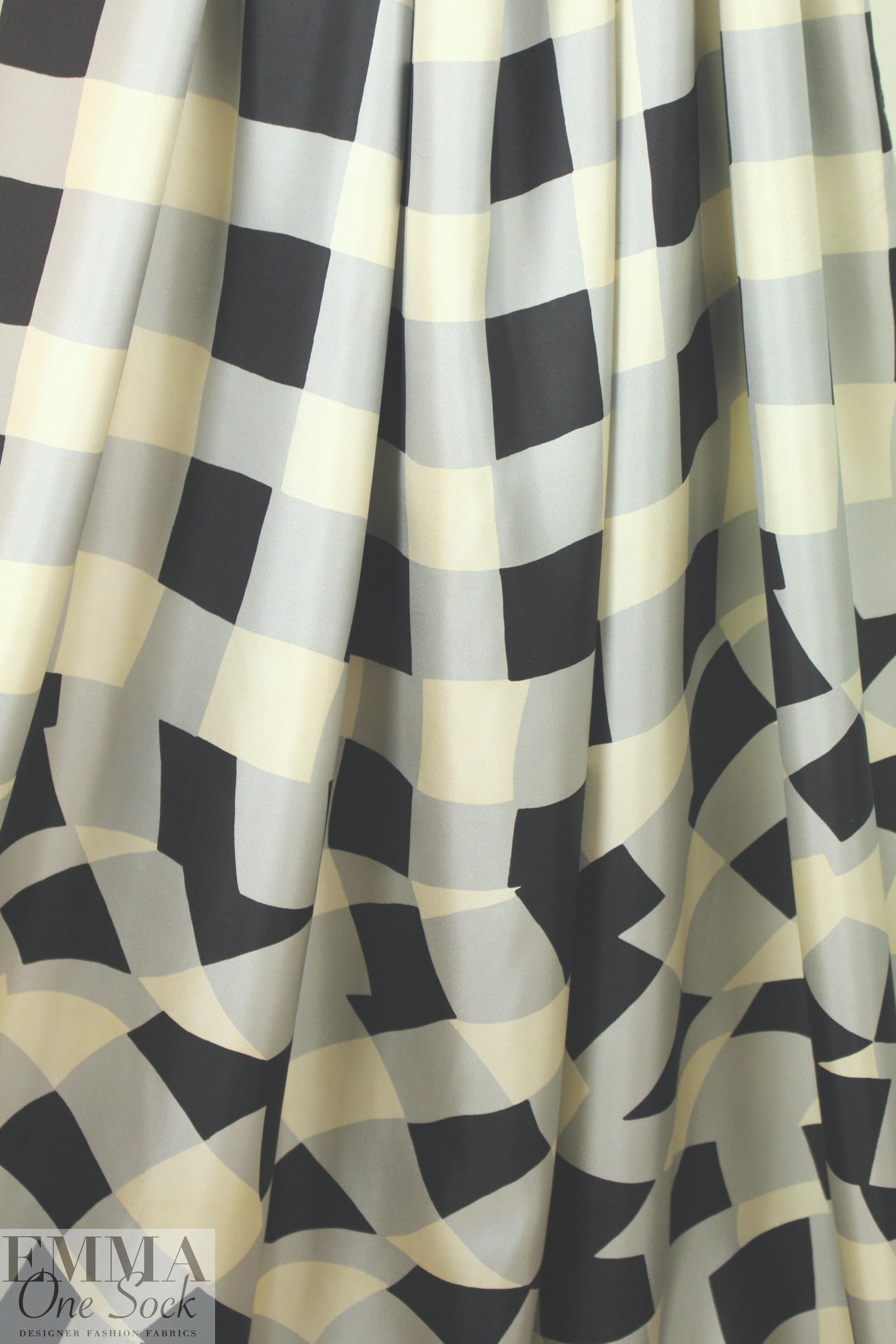 Italian panel silk twill **FLAW** - 'gingham warp' 1.3 yds