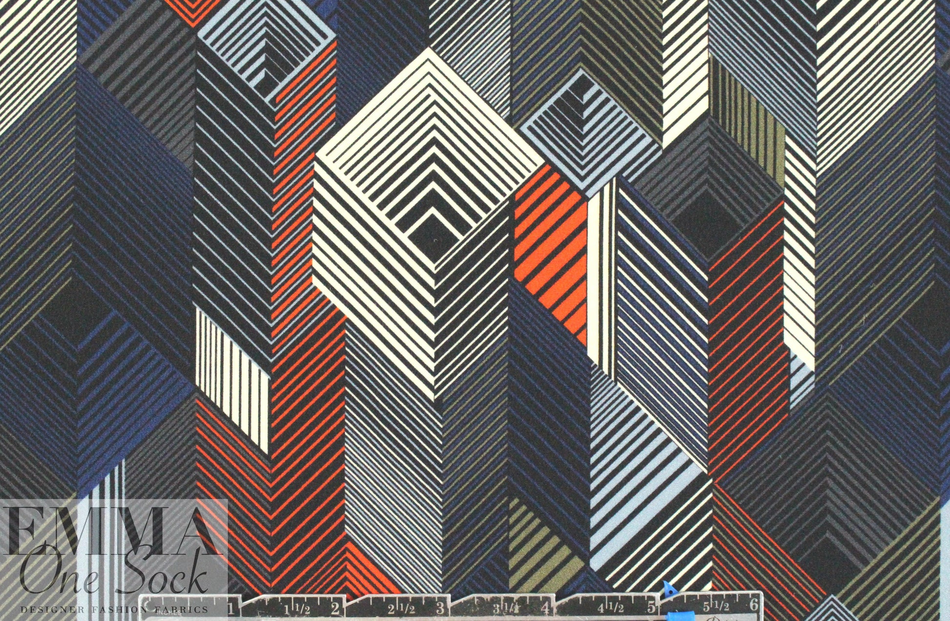 Italian optical 3-D graphic silk stretch blouseweight